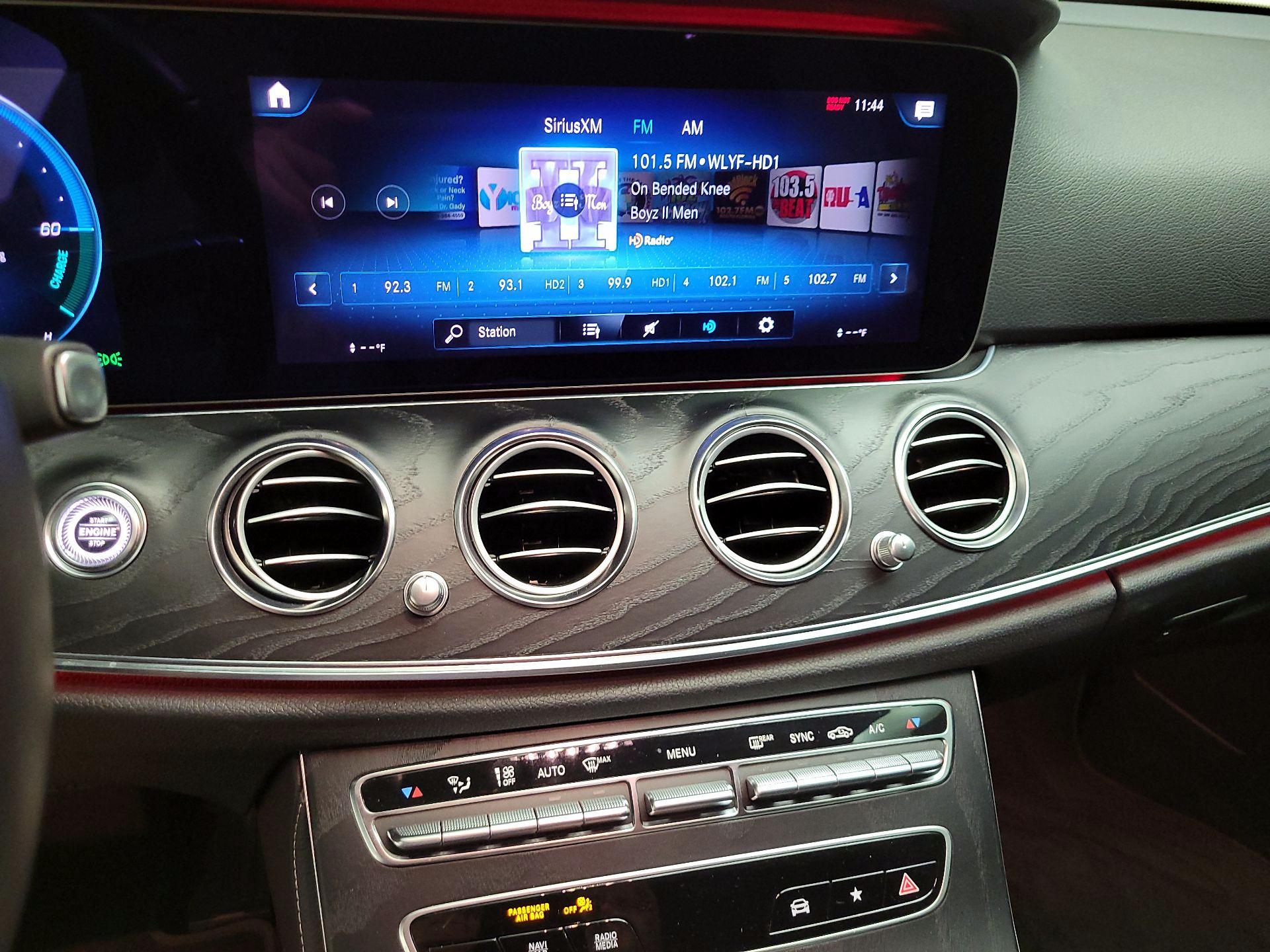 Thumbnail: 2021 Mercedes-Benz E-Class - 16