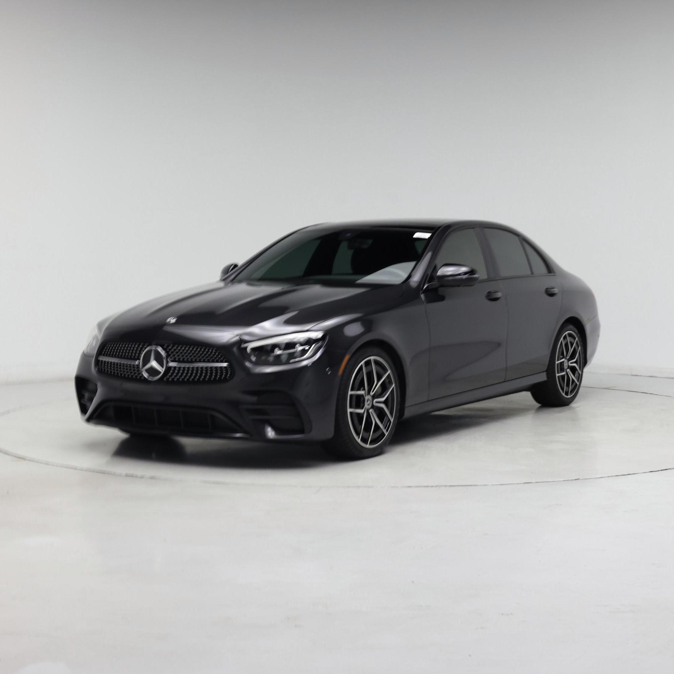 Thumbnail: 2021 Mercedes-Benz E-Class - 4