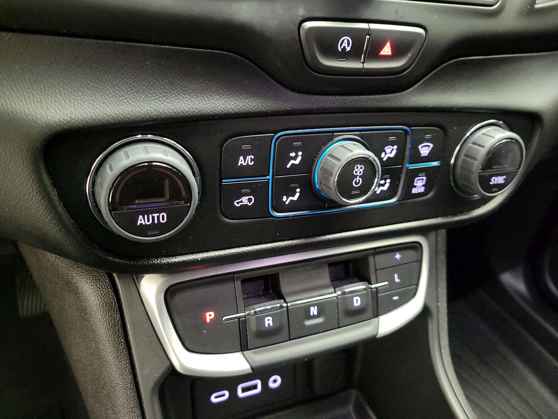 Thumbnail: 2024 GMC Terrain - 17