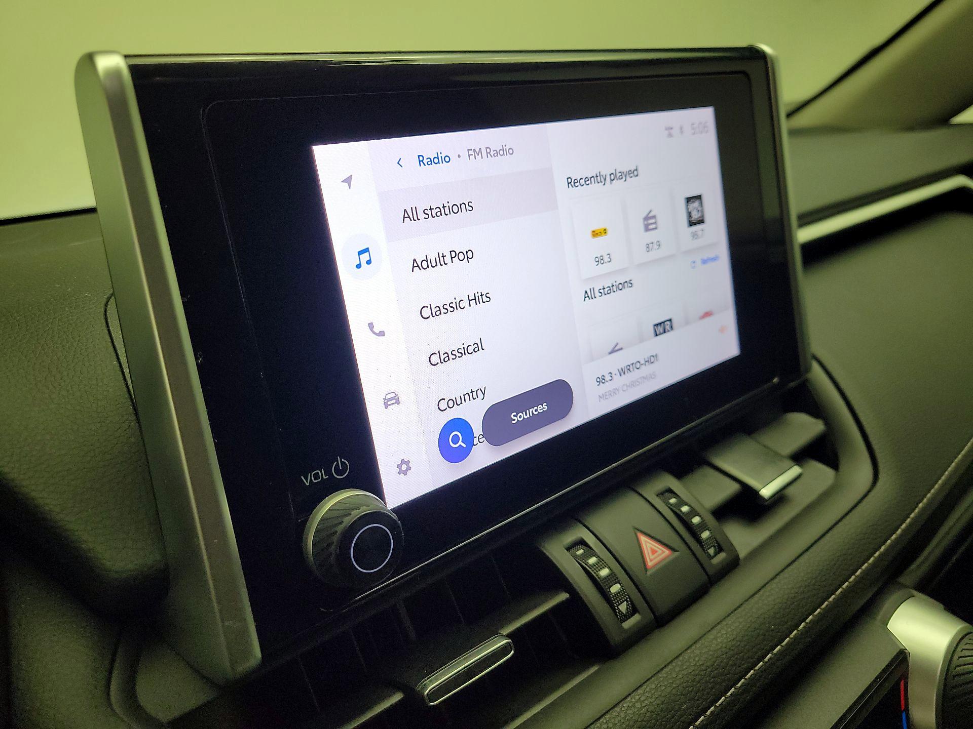 Thumbnail: 2023 Toyota RAV4 - 16