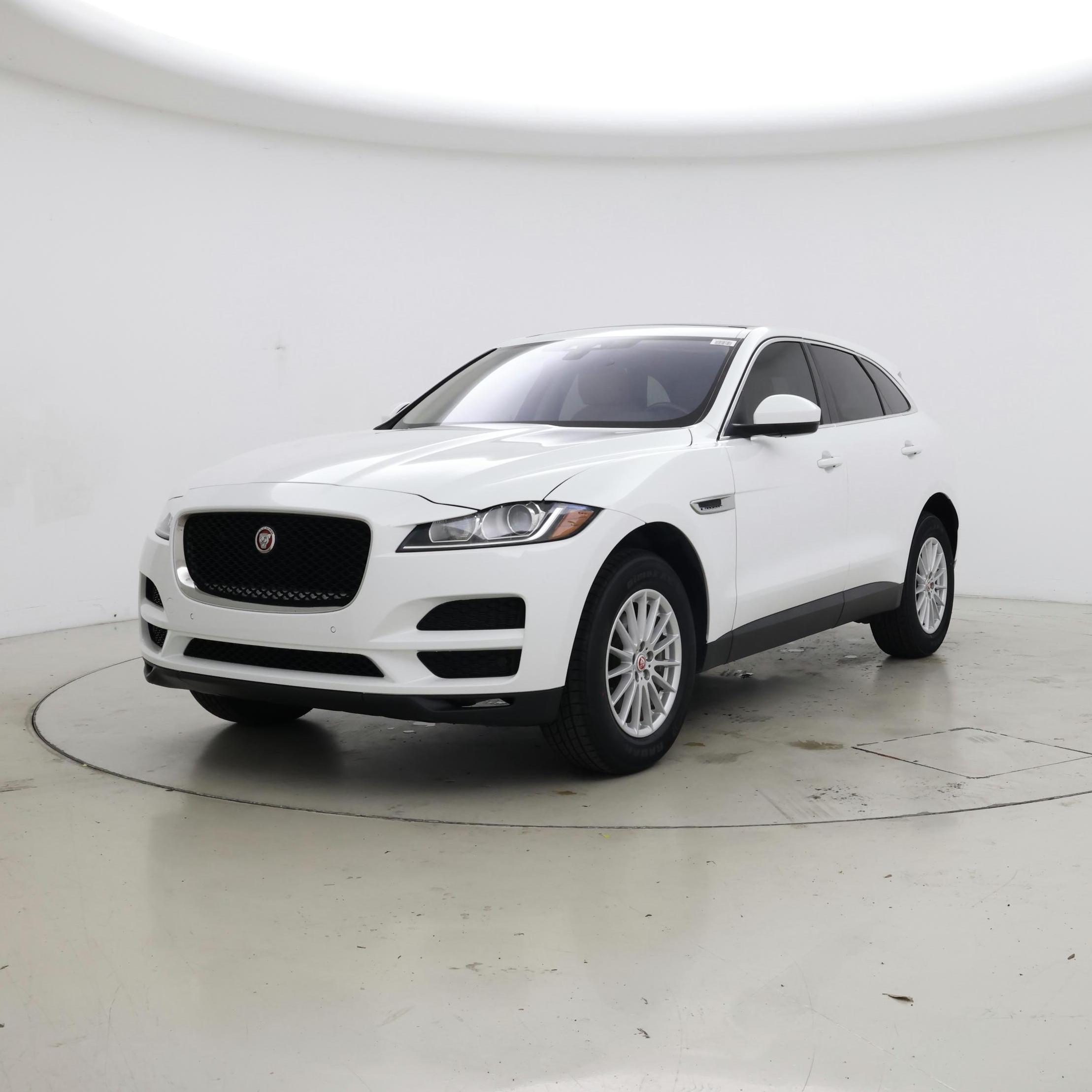 Thumbnail: 2020 Jaguar F-Pace - 4