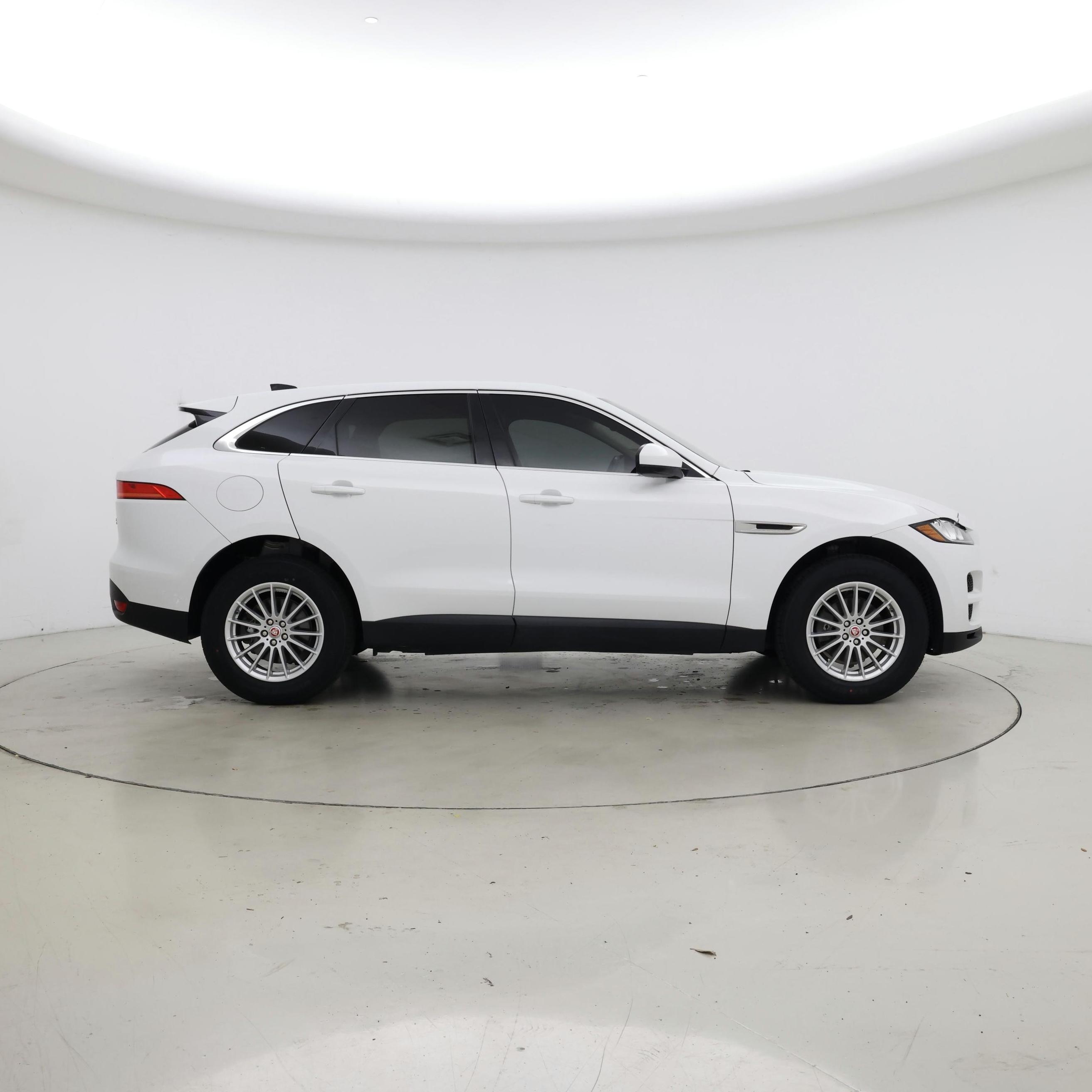 Thumbnail: 2020 Jaguar F-Pace - 7