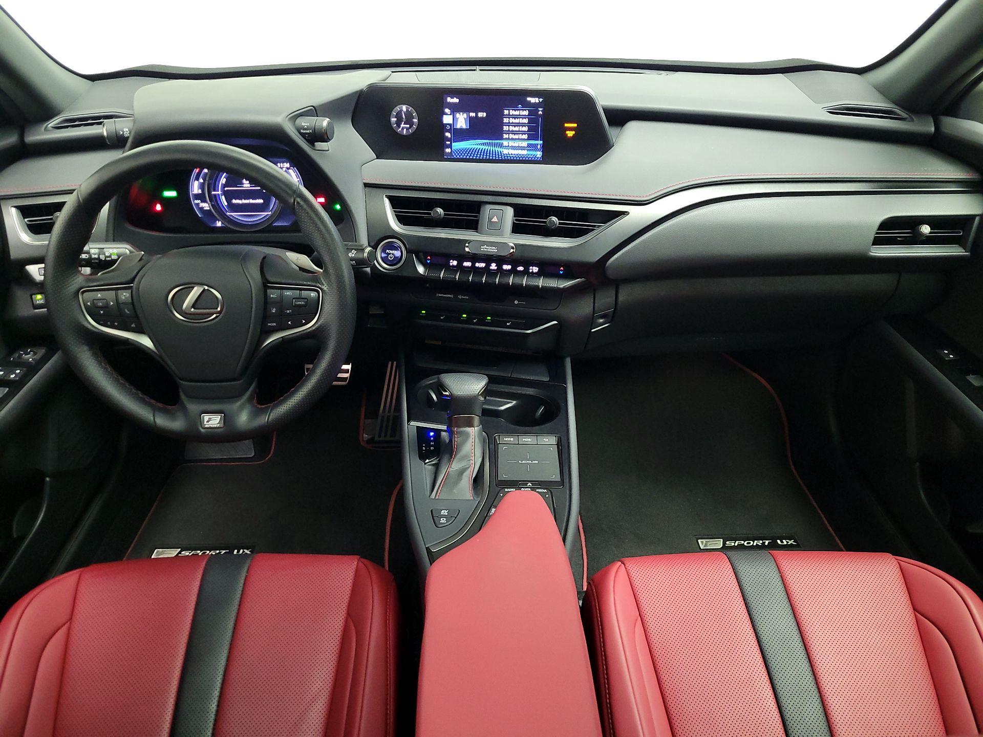 Thumbnail: 2022 Lexus UX - 9