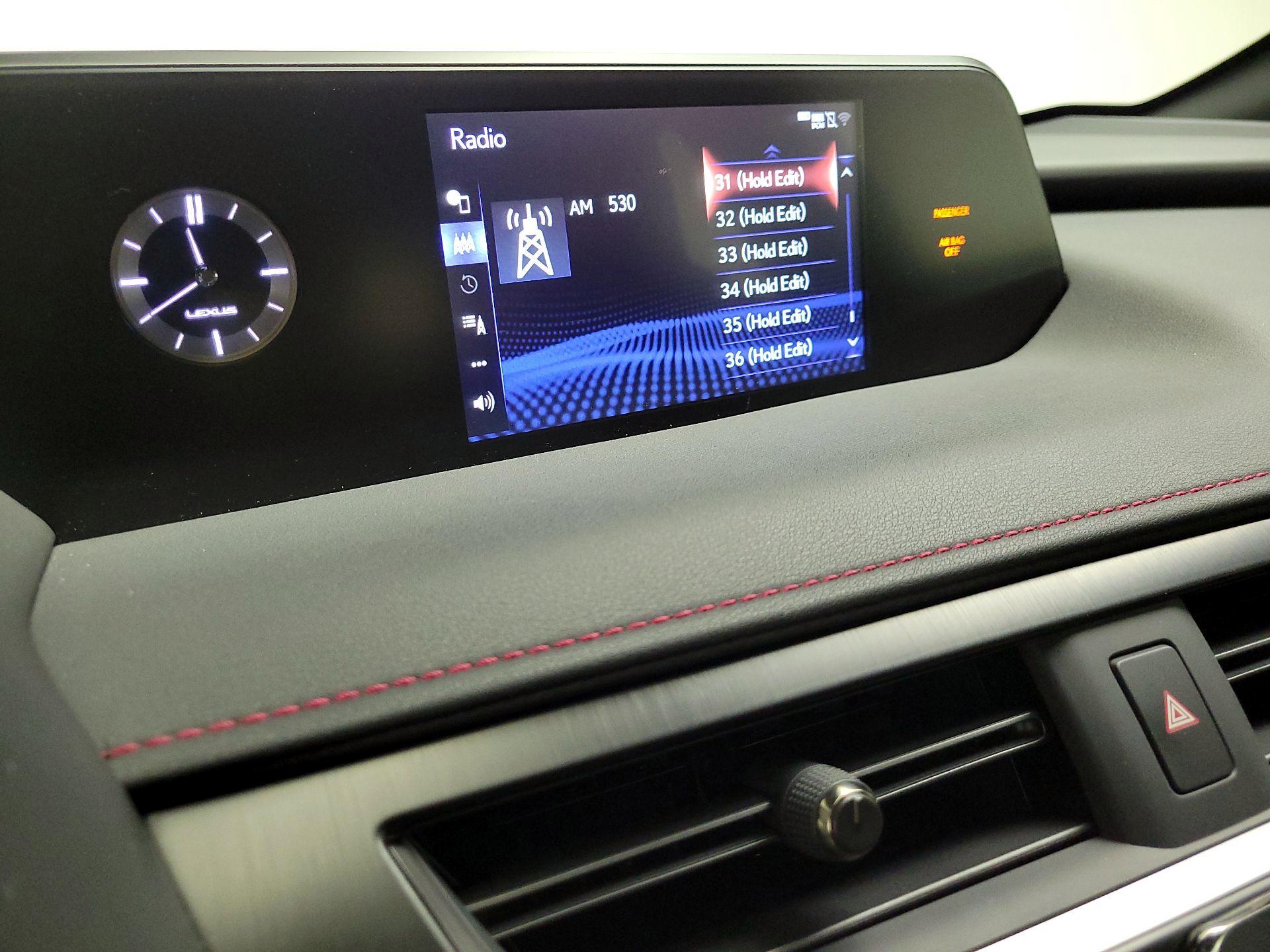 Thumbnail: 2022 Lexus UX - 15