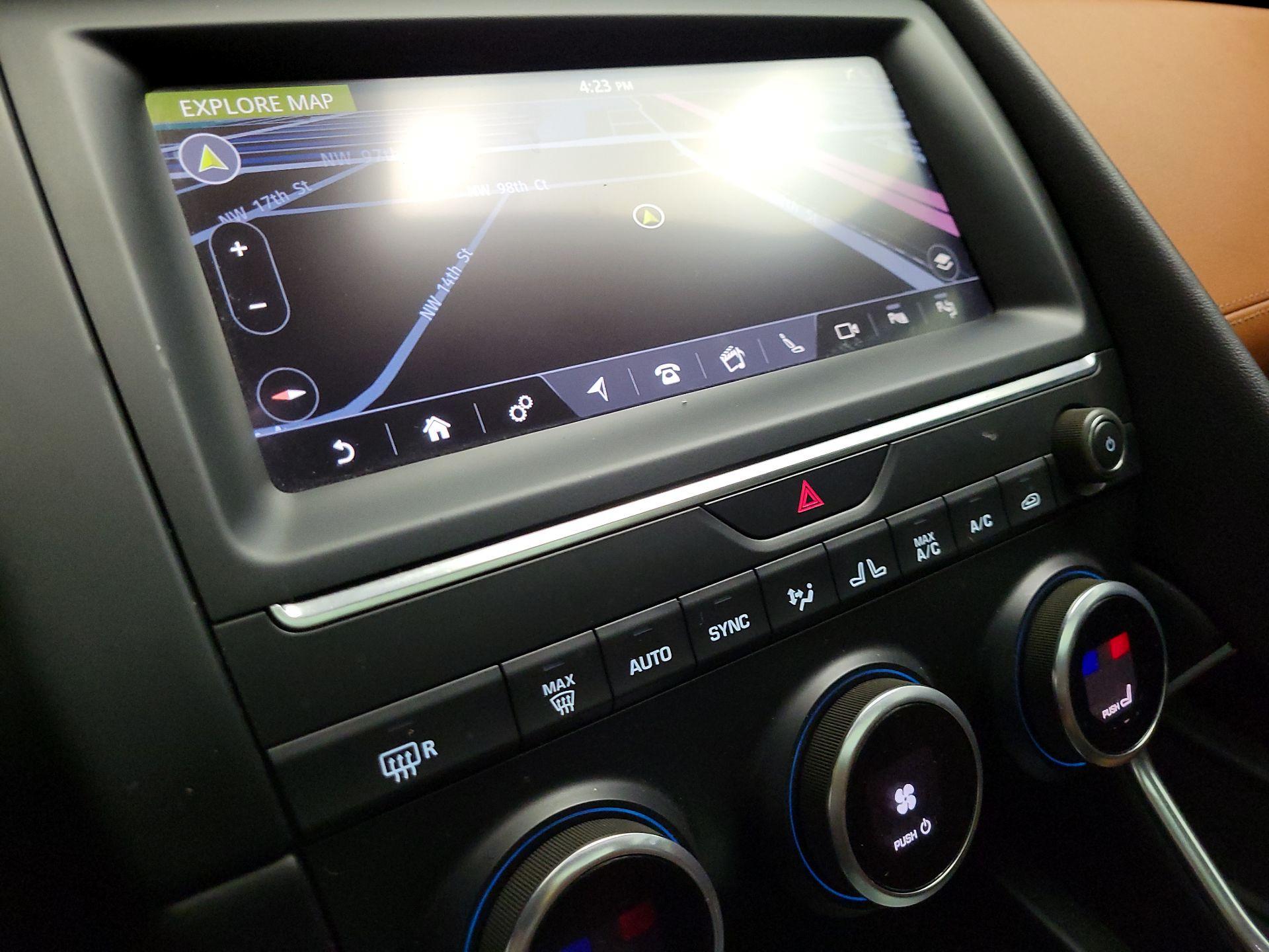 Thumbnail: 2019 Jaguar E-Pace - 14