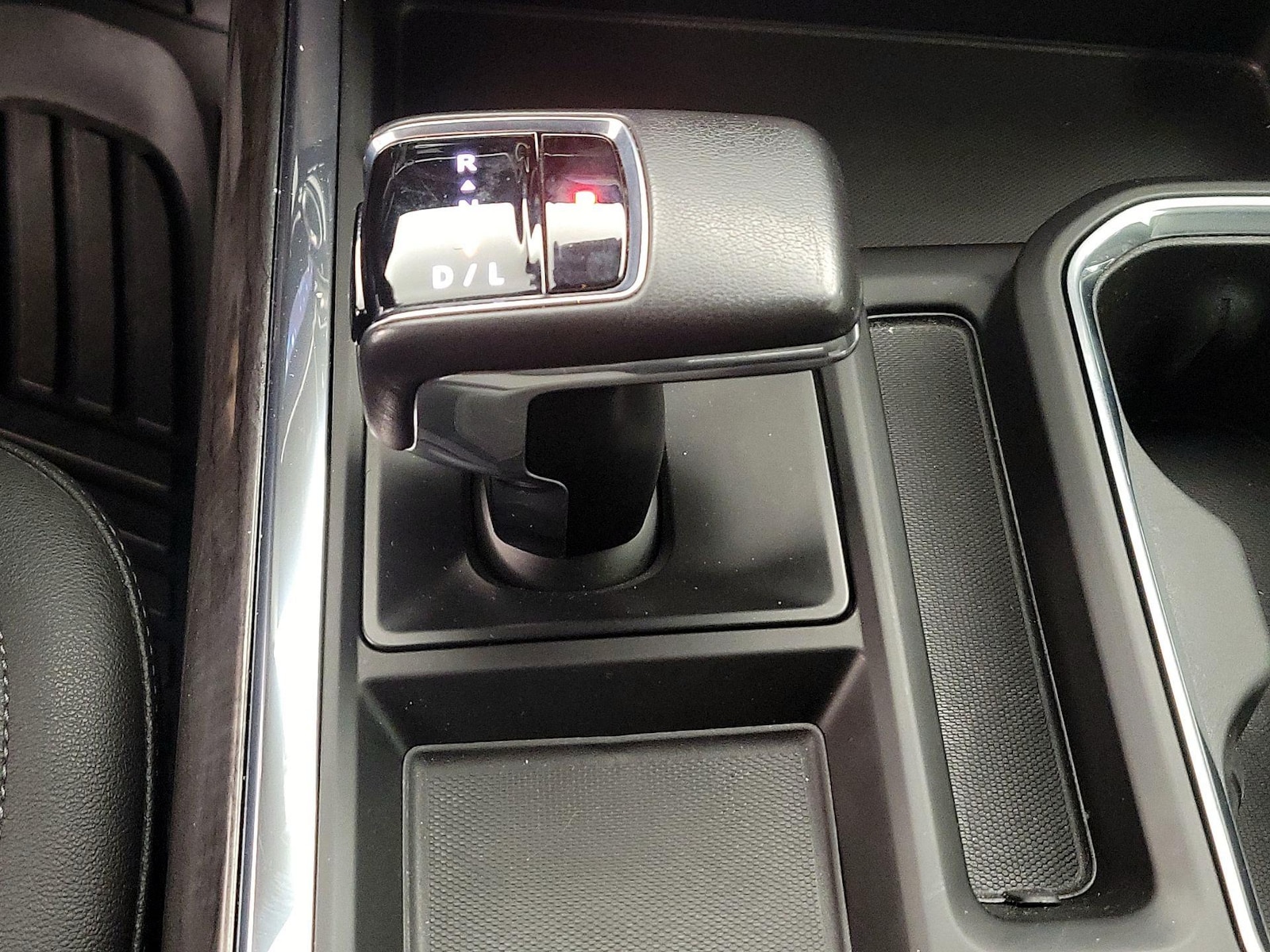 2022 Chevrolet Silverado 1500 LTZ - Photo 18
