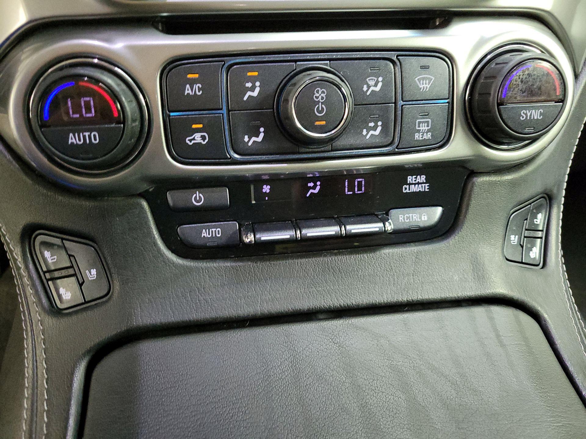 Thumbnail: 2018 Chevrolet Tahoe - 16