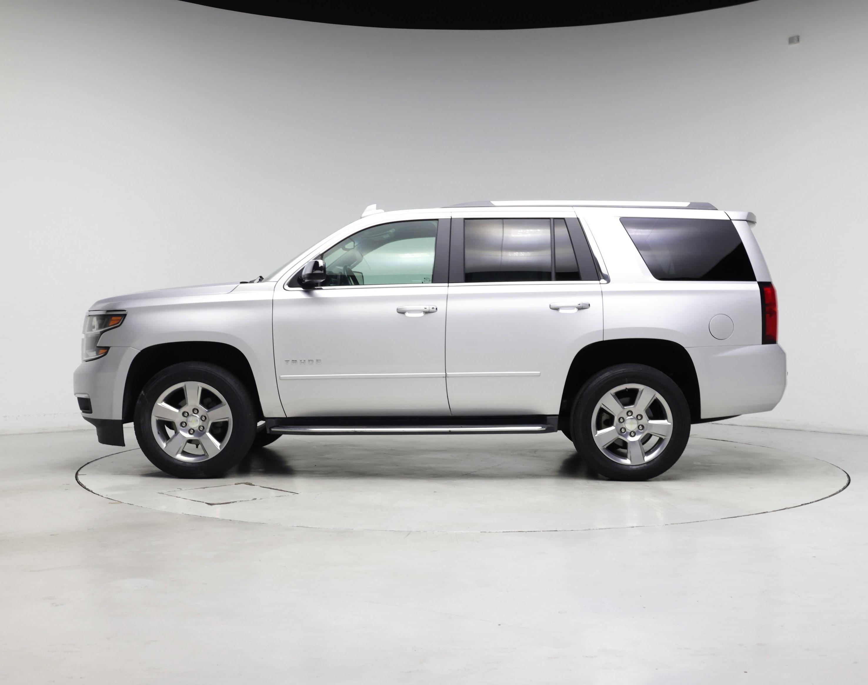 Thumbnail: 2018 Chevrolet Tahoe - 3