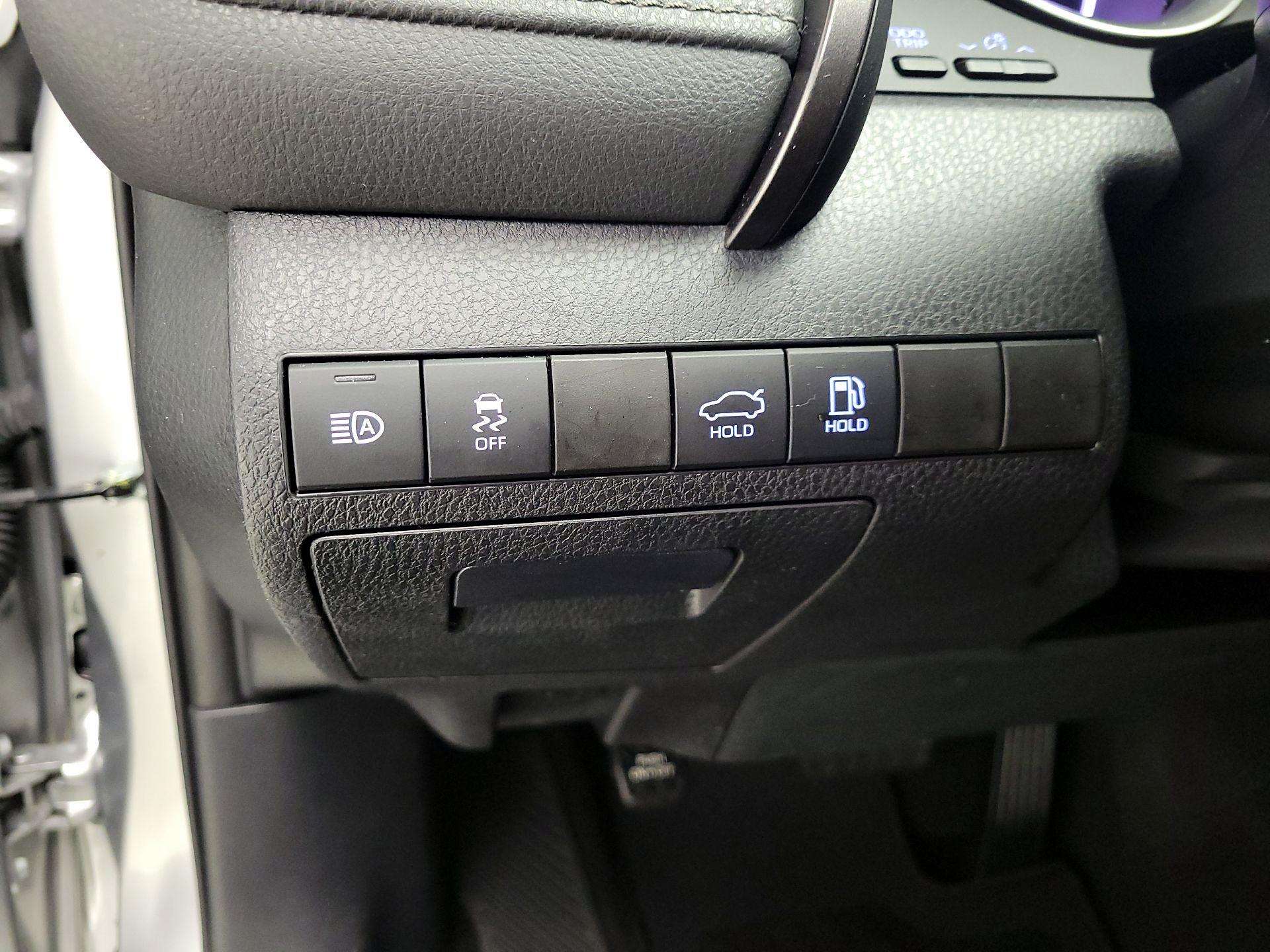 Thumbnail: 2023 Toyota Camry - 13