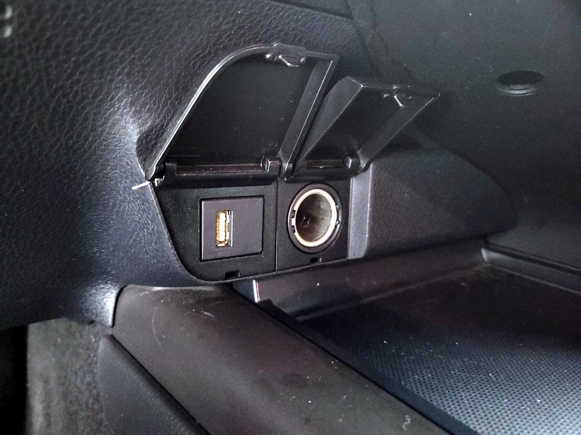 Thumbnail: 2023 Toyota Camry - 18