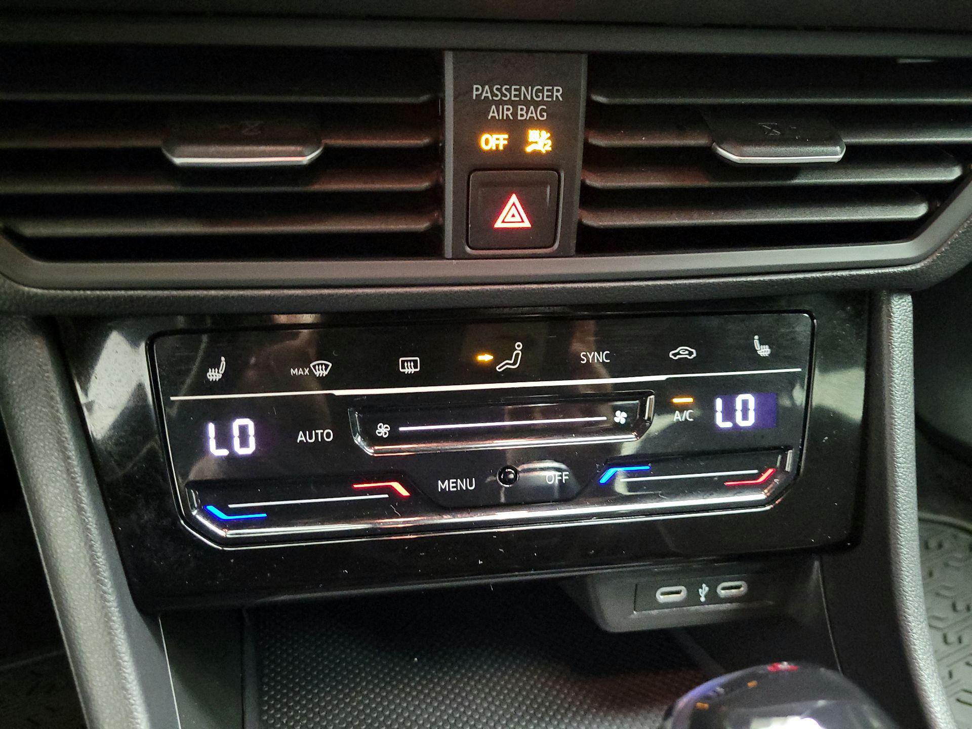 Thumbnail: 2025 Volkswagen Jetta - 16