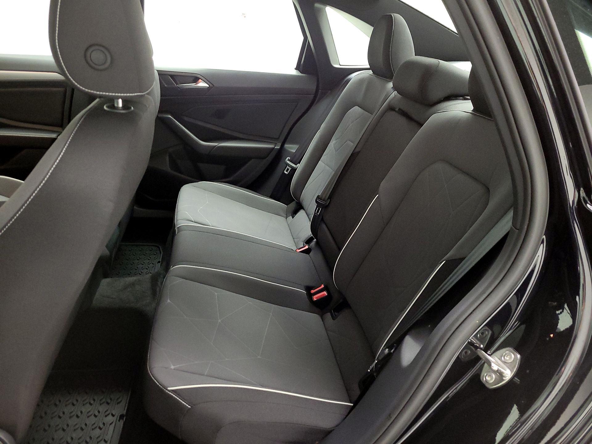 Thumbnail: 2025 Volkswagen Jetta - 19