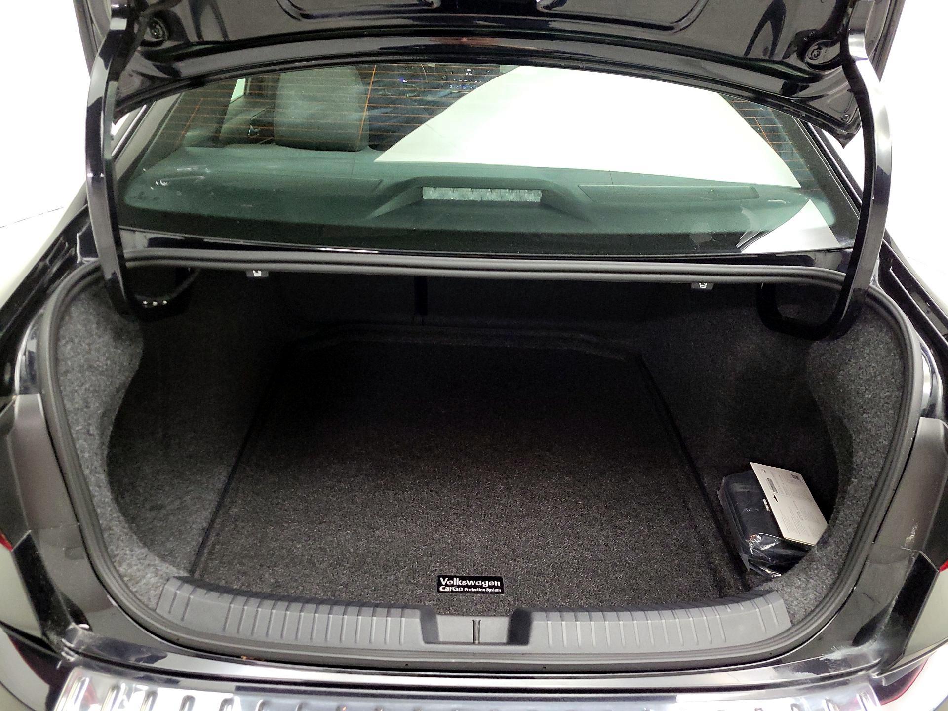 Thumbnail: 2025 Volkswagen Jetta - 20