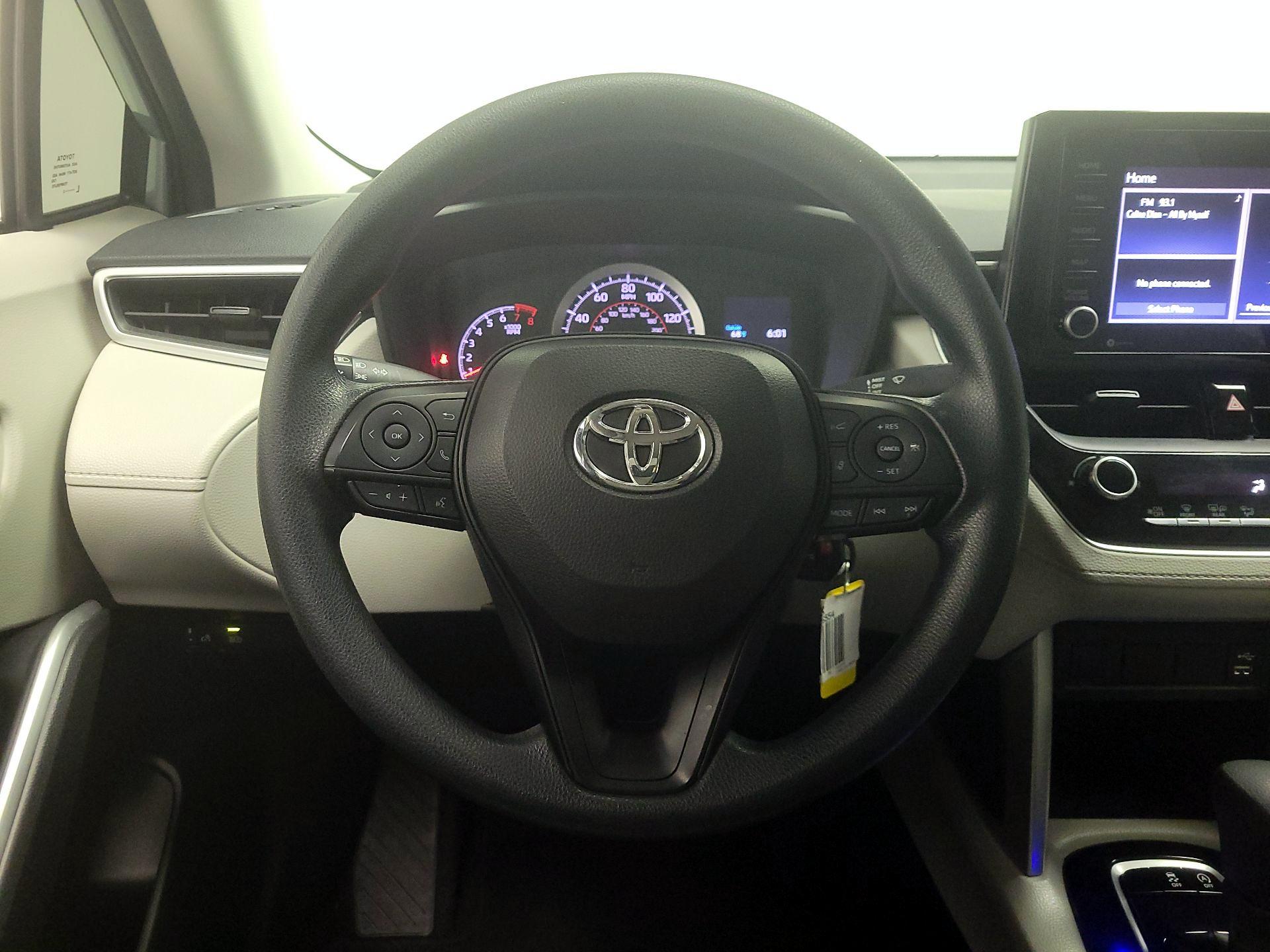 Thumbnail: 2022 Toyota Corolla Cross - 10