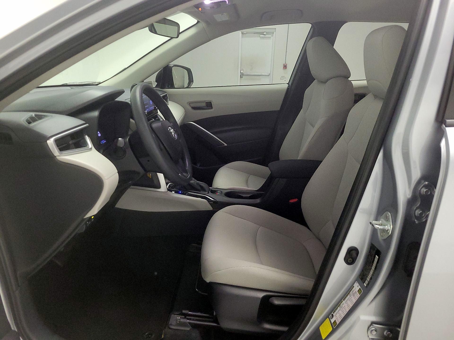 Thumbnail: 2022 Toyota Corolla Cross - 11