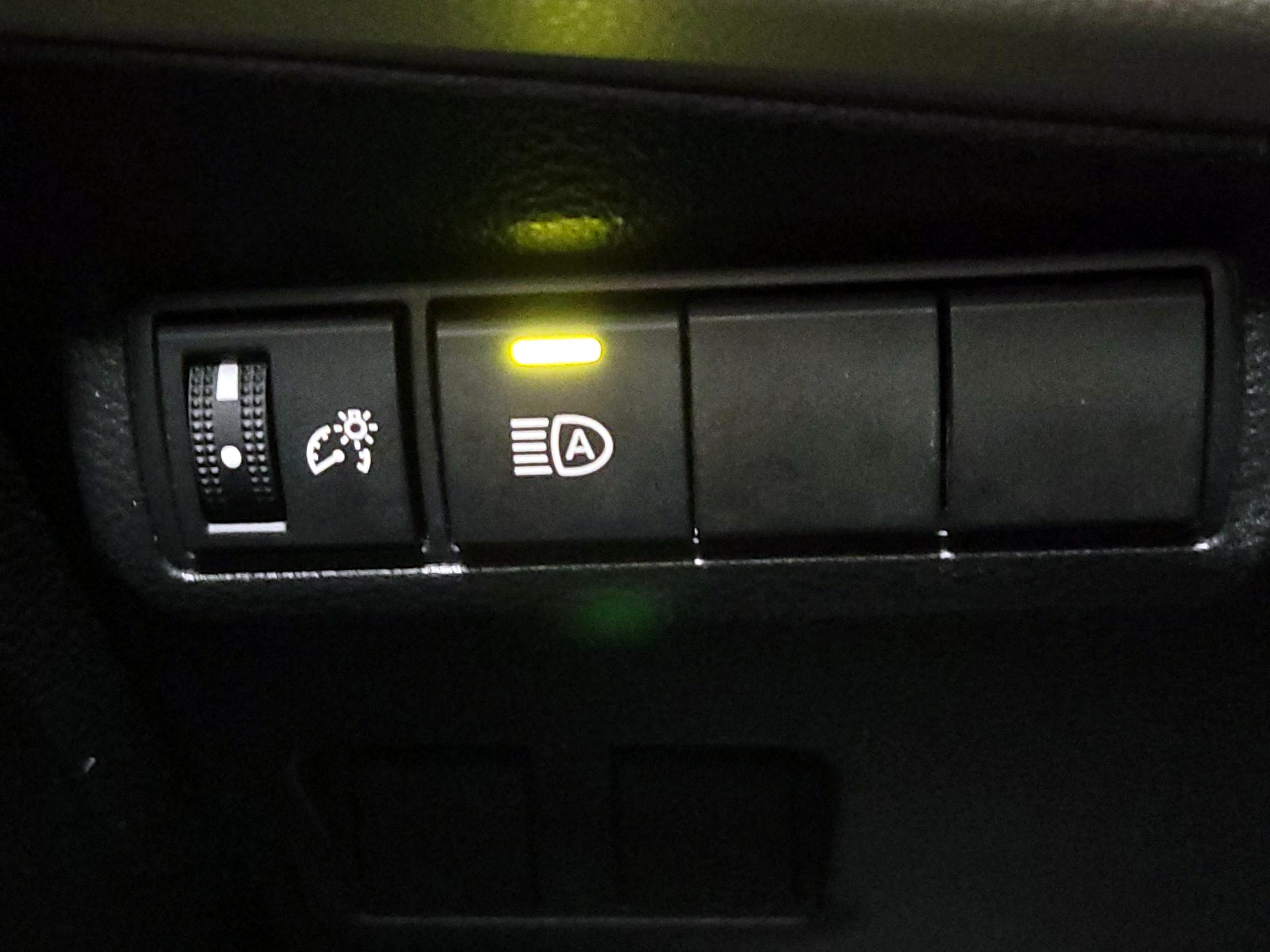 Thumbnail: 2022 Toyota Corolla Cross - 13