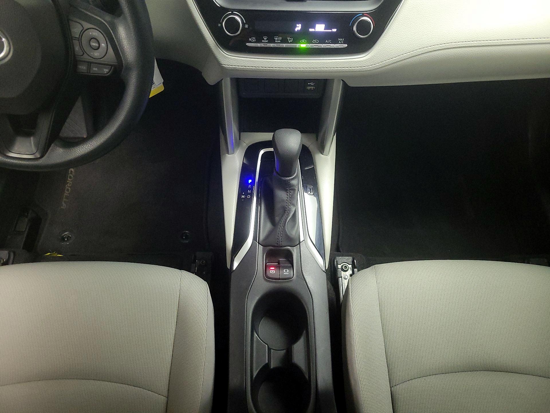 Thumbnail: 2022 Toyota Corolla Cross - 17