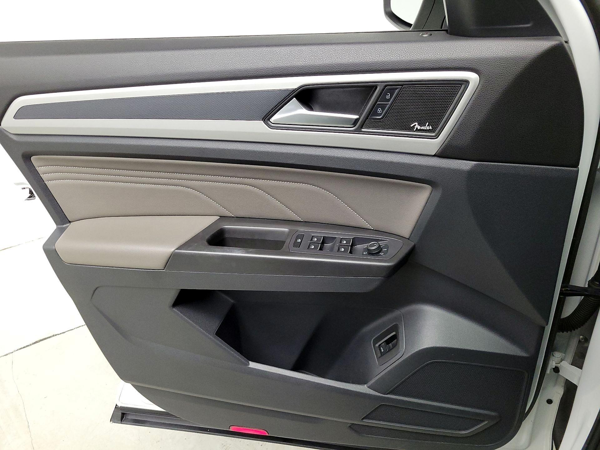 Thumbnail: 2022 Volkswagen Atlas - 12