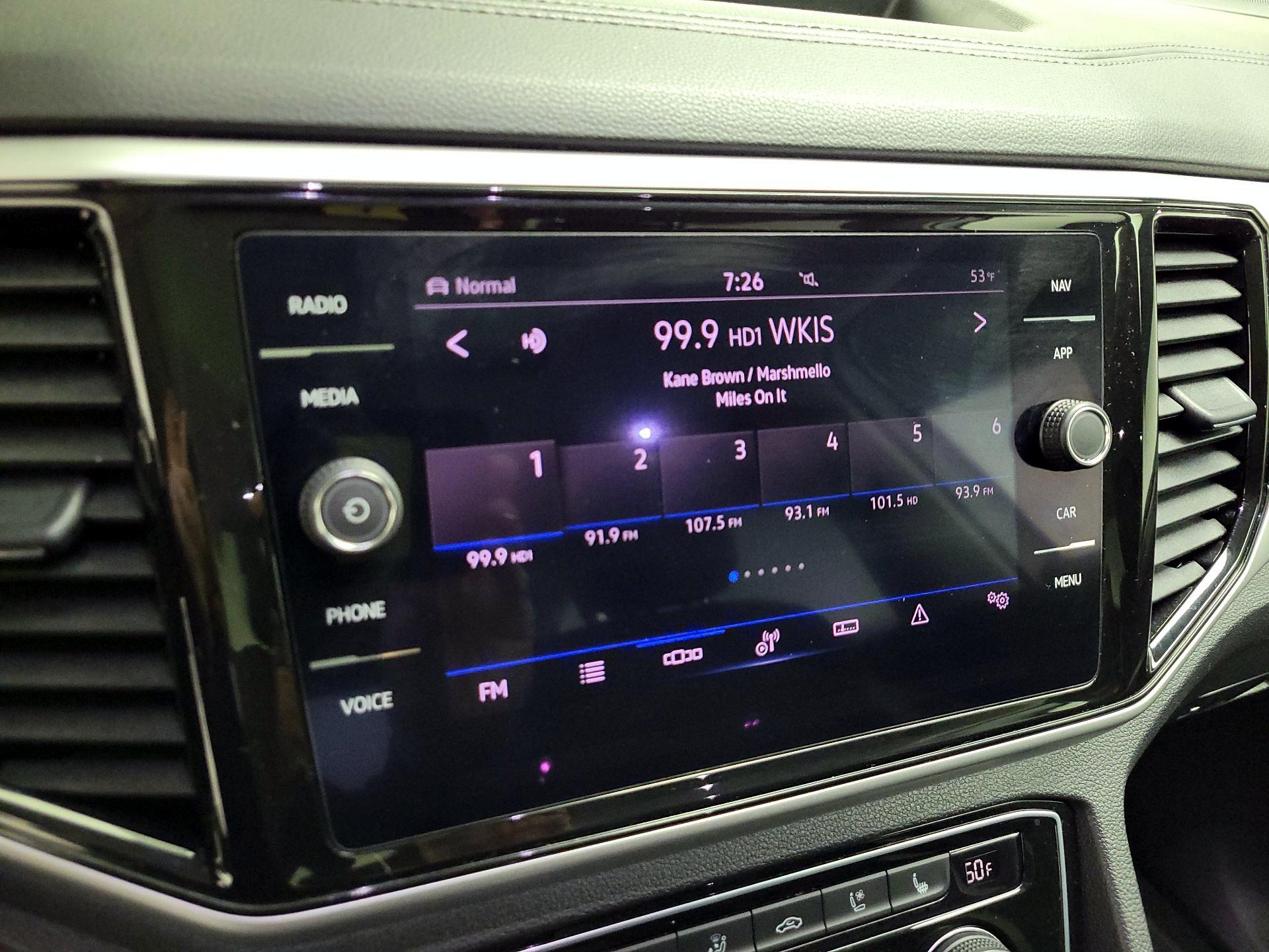 Thumbnail: 2022 Volkswagen Atlas - 16