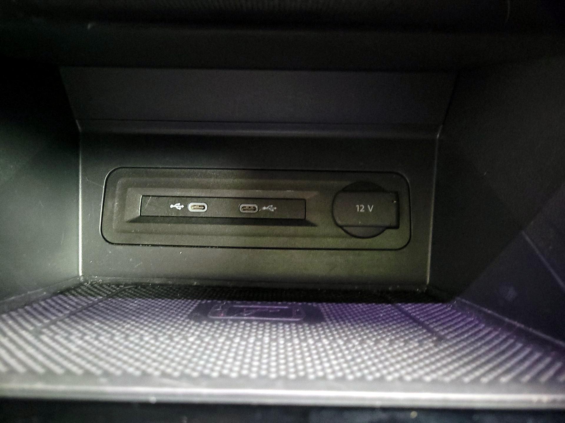 Thumbnail: 2022 Volkswagen Atlas - 19