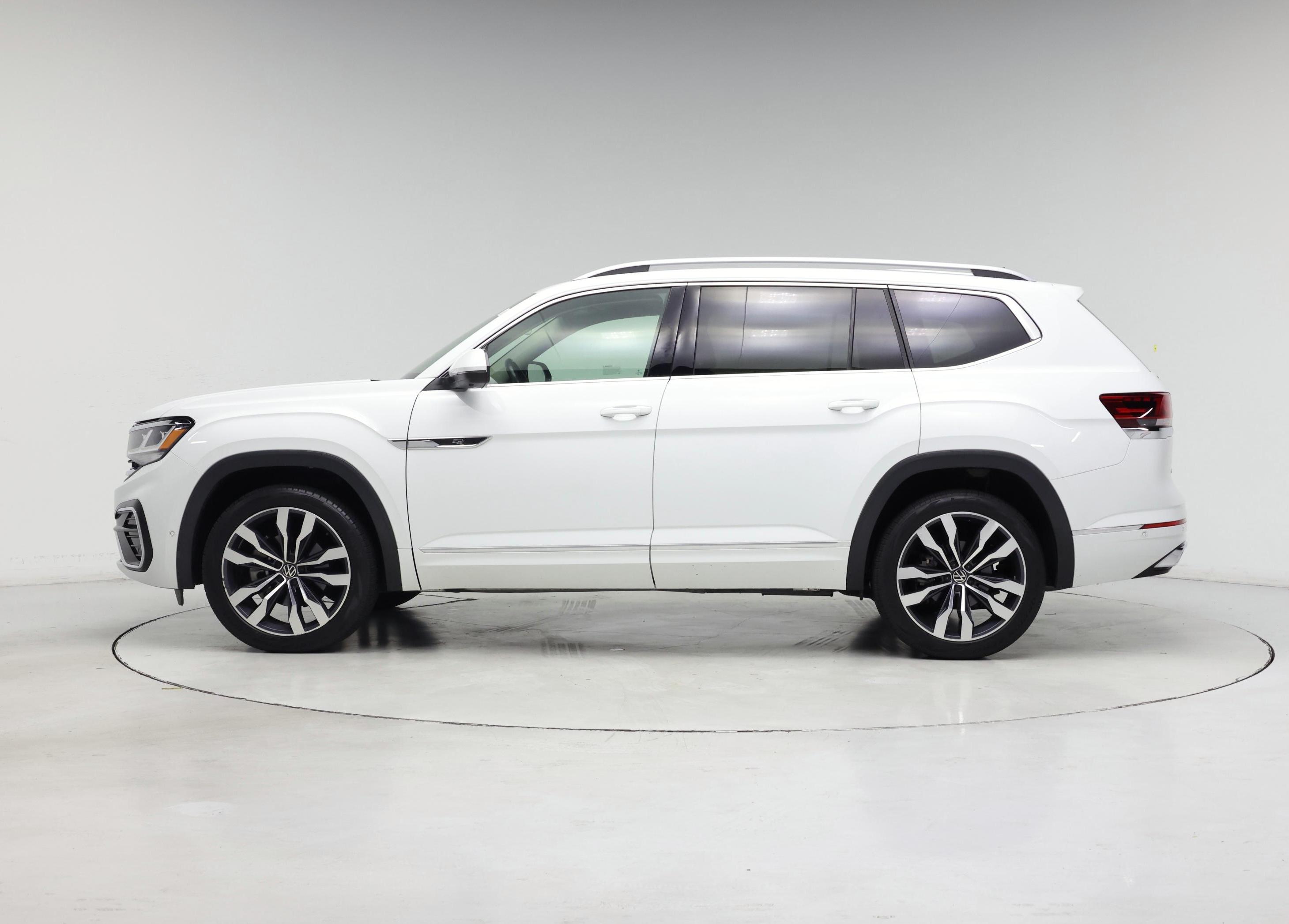 Thumbnail: 2022 Volkswagen Atlas - 3