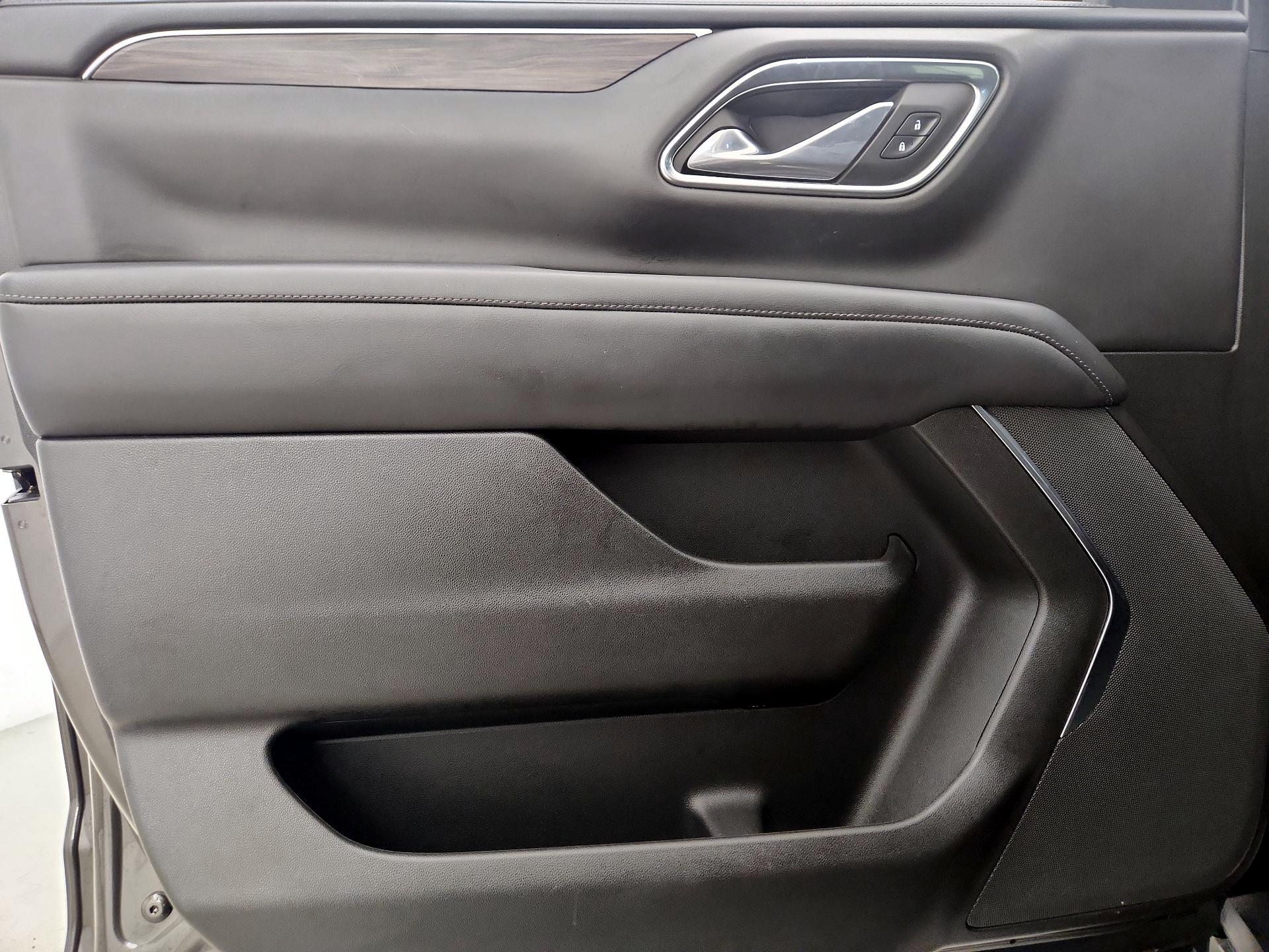 Thumbnail: 2021 Chevrolet Tahoe - 12