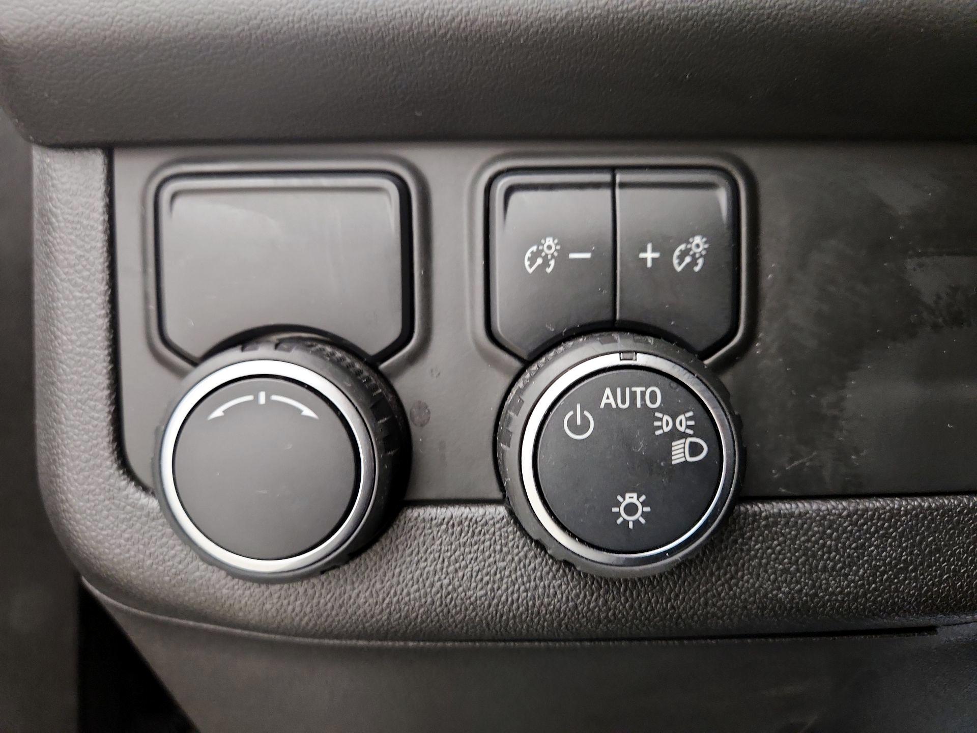 Thumbnail: 2021 Chevrolet Tahoe - 13