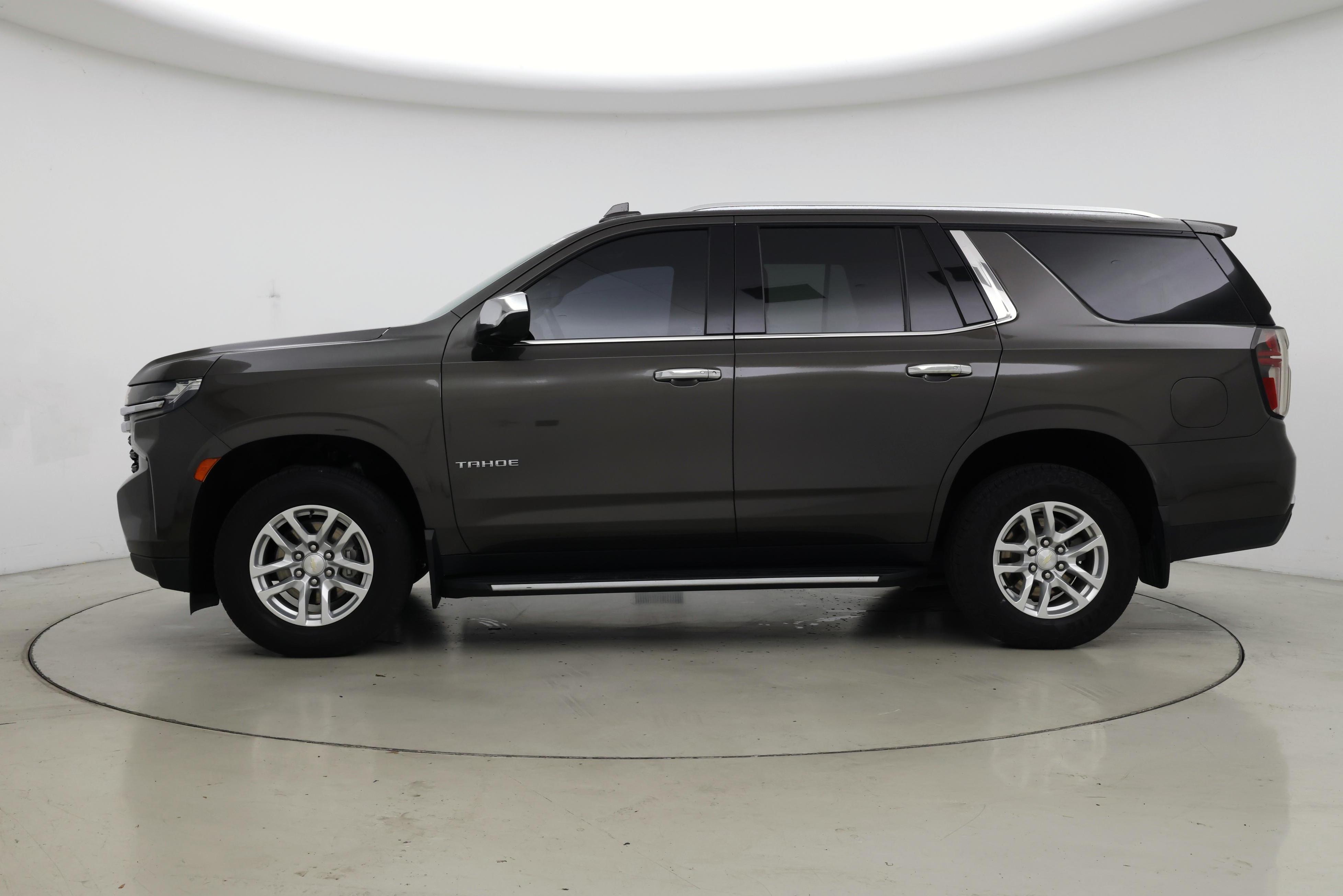 Thumbnail: 2021 Chevrolet Tahoe - 3