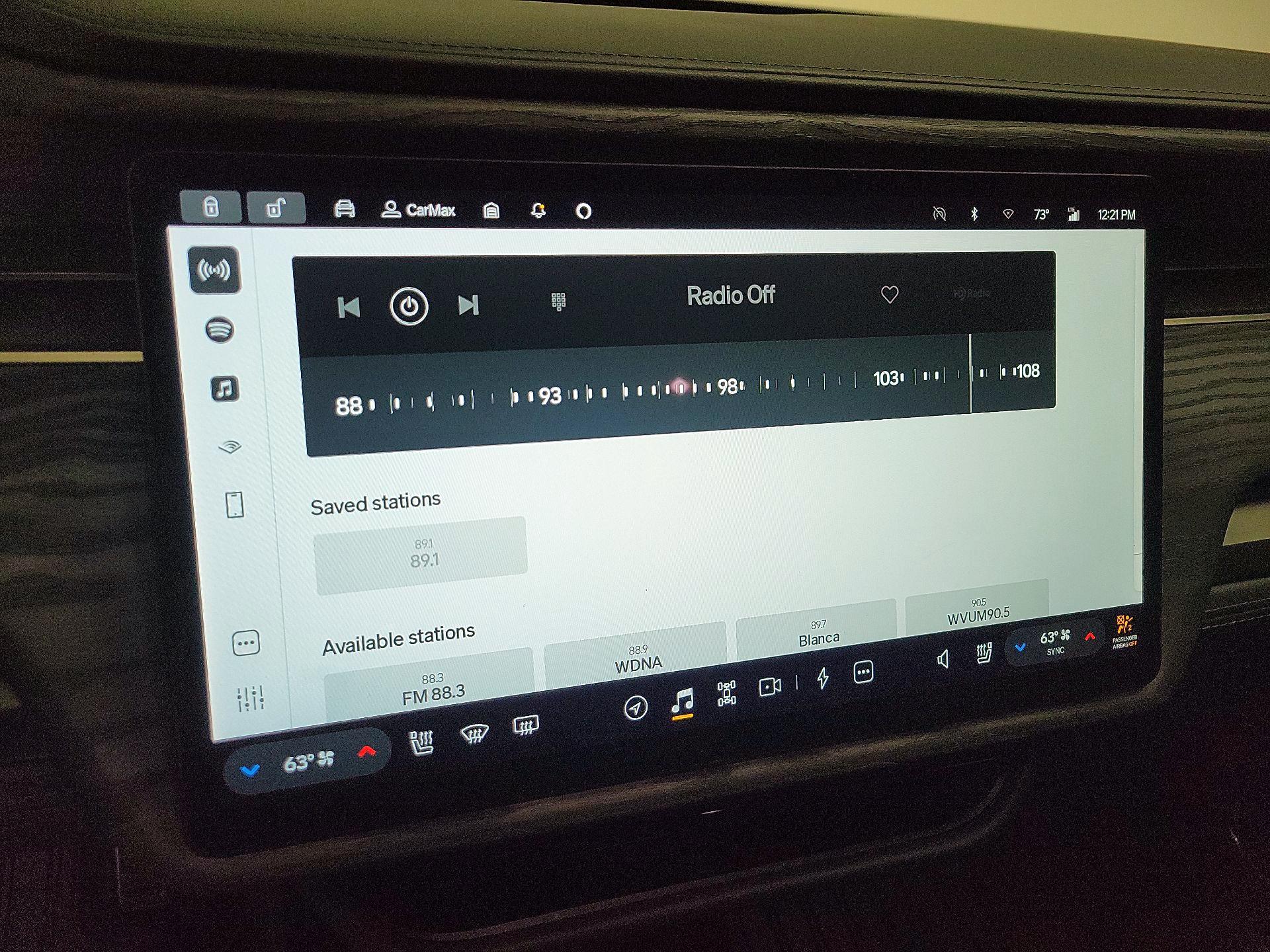 Thumbnail: 2023 Rivian R1S - 15