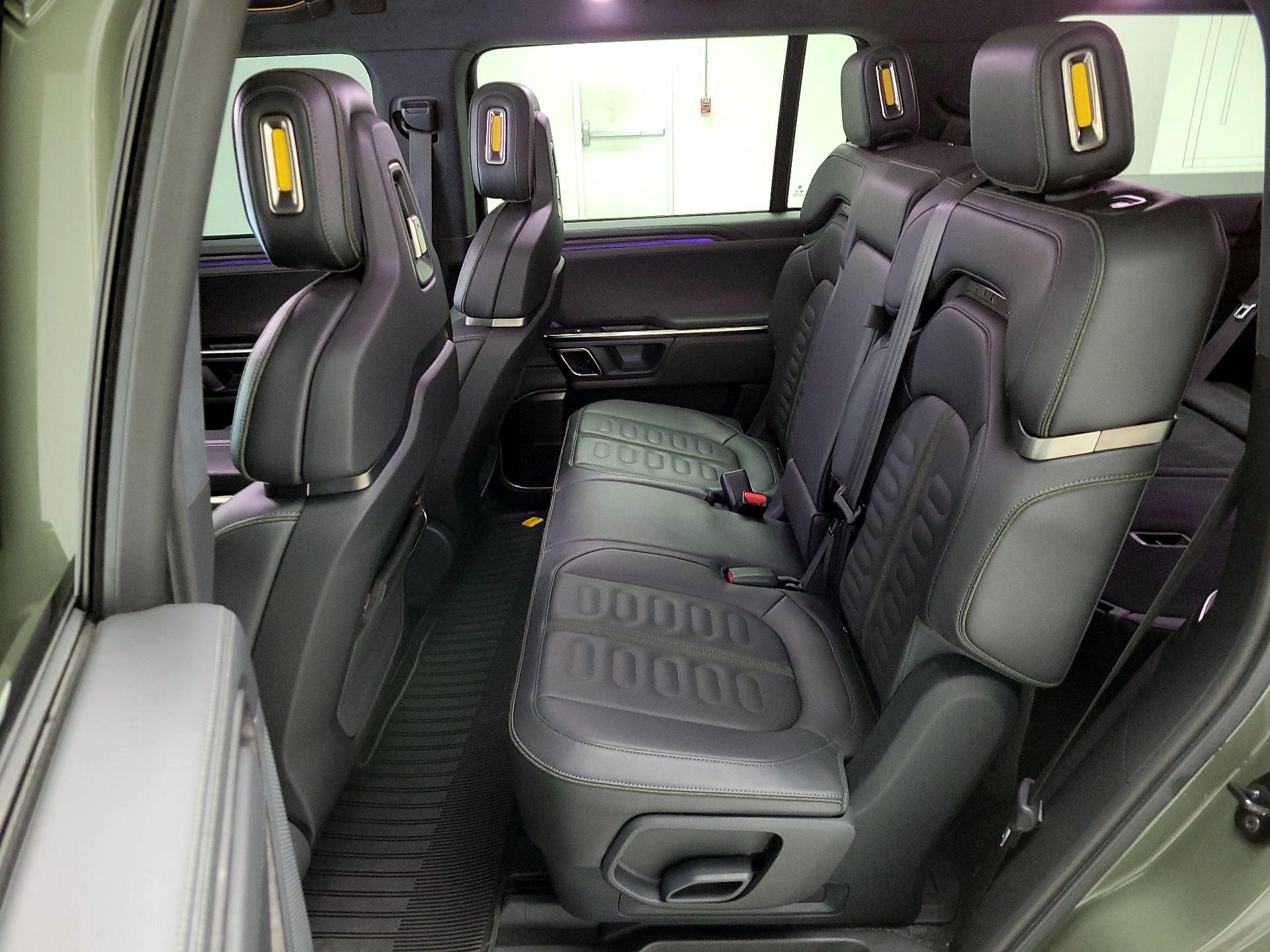 Thumbnail: 2023 Rivian R1S - 20