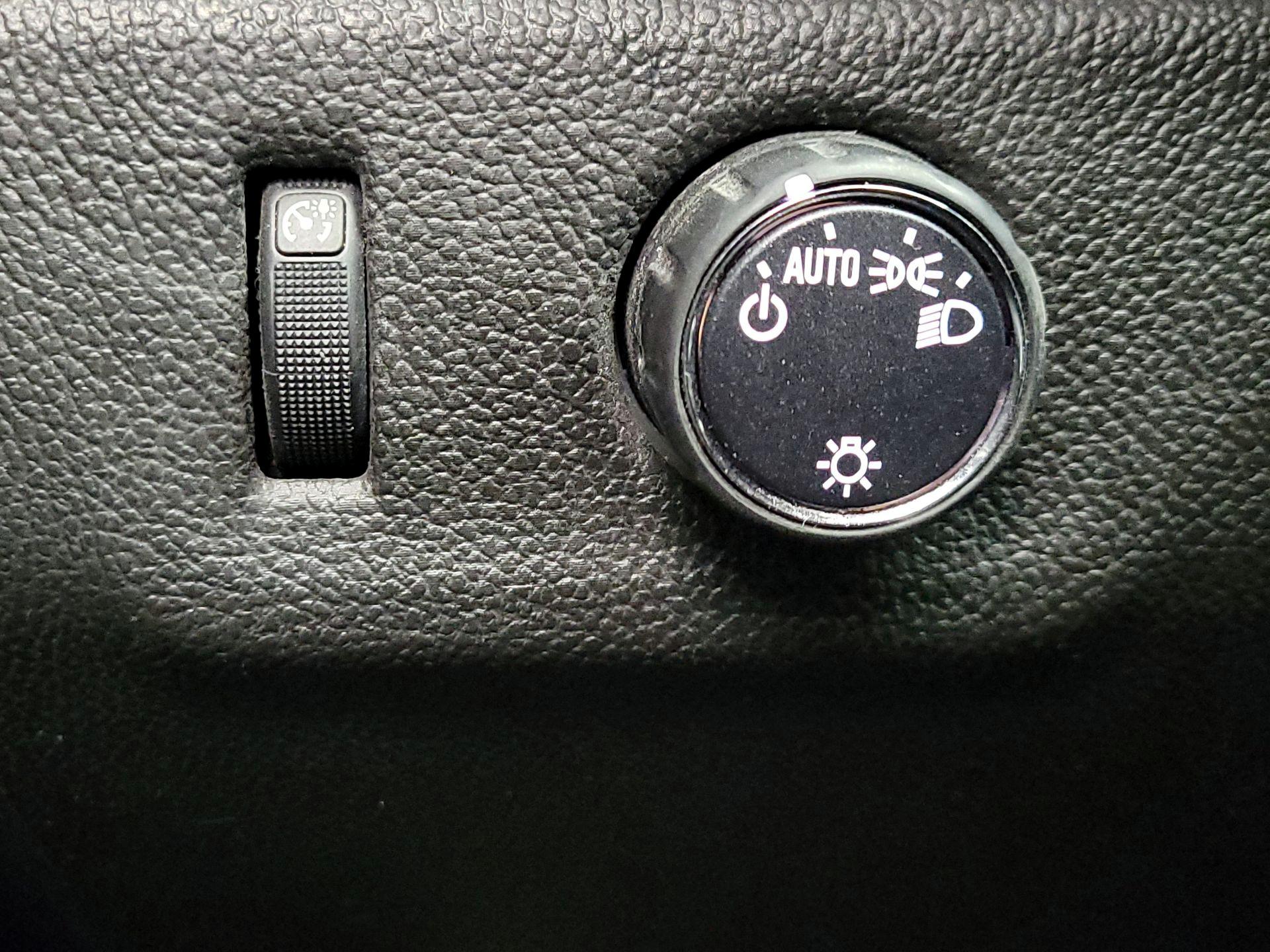 Thumbnail: 2020 Chevrolet Colorado - 13