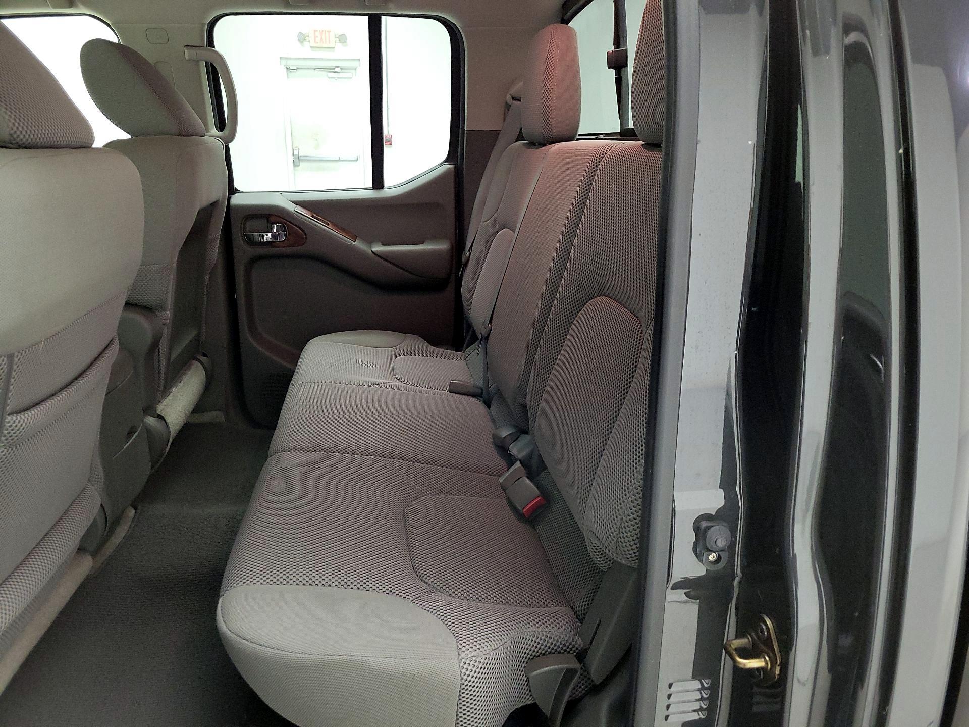 Thumbnail: 2014 Nissan Frontier - 18