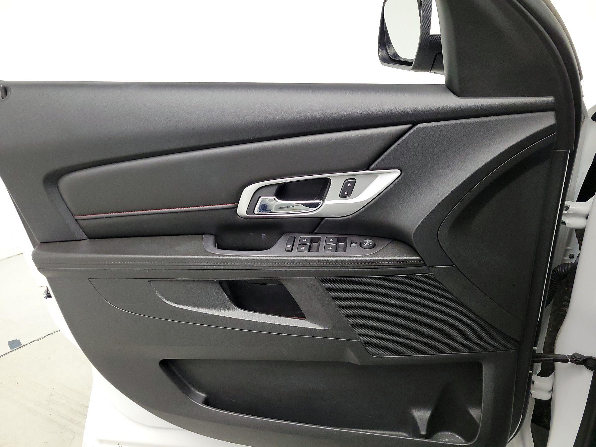 Thumbnail: 2017 GMC Terrain - 12