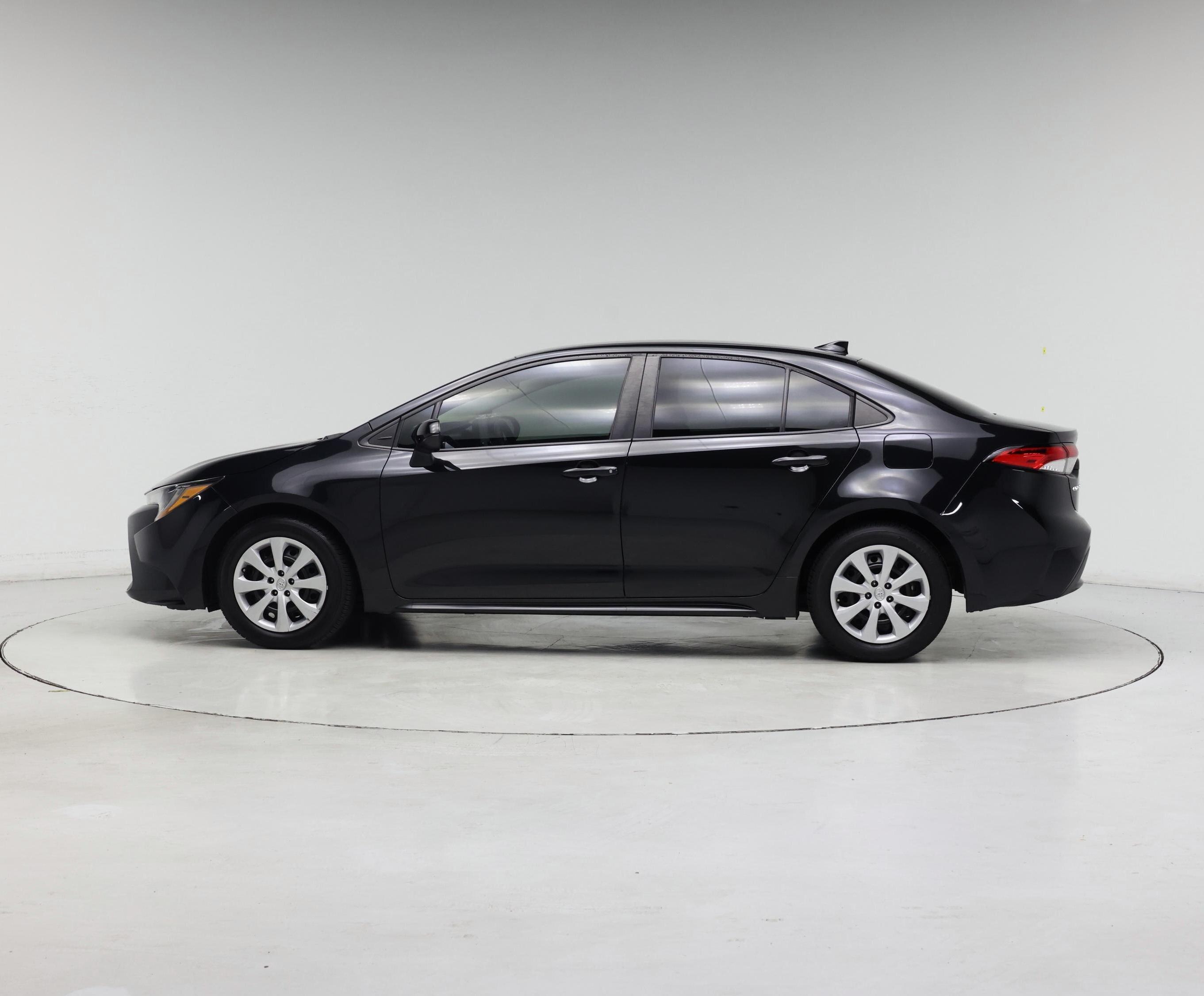 Thumbnail: 2022 Toyota Corolla - 3