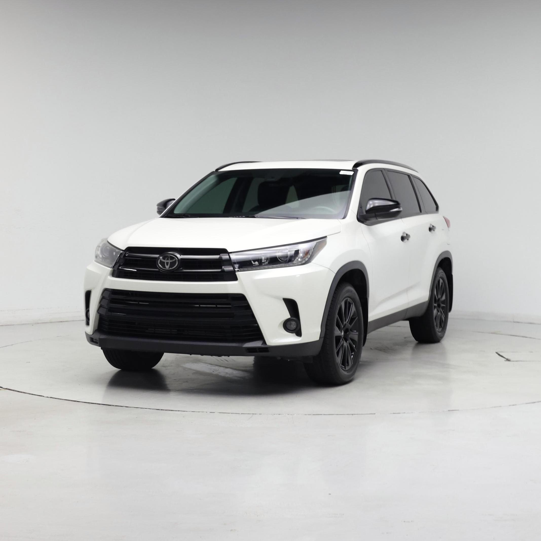 Thumbnail: 2019 Toyota Highlander - 4