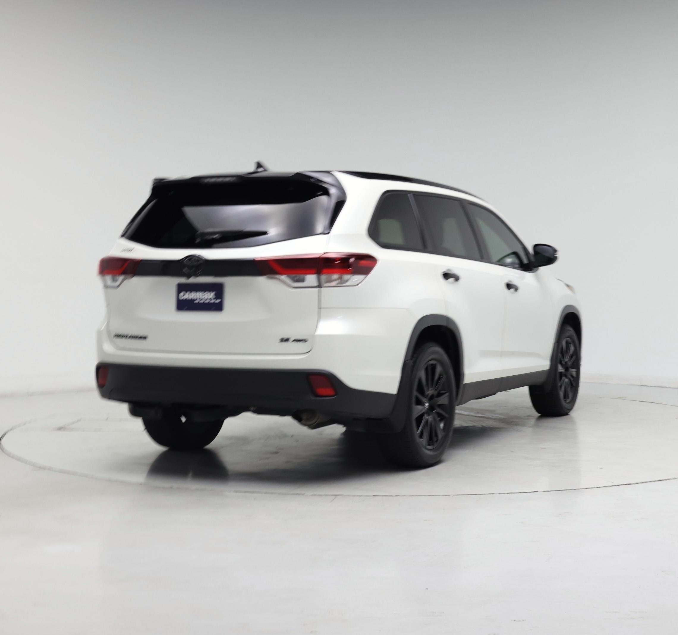 Thumbnail: 2019 Toyota Highlander - 8