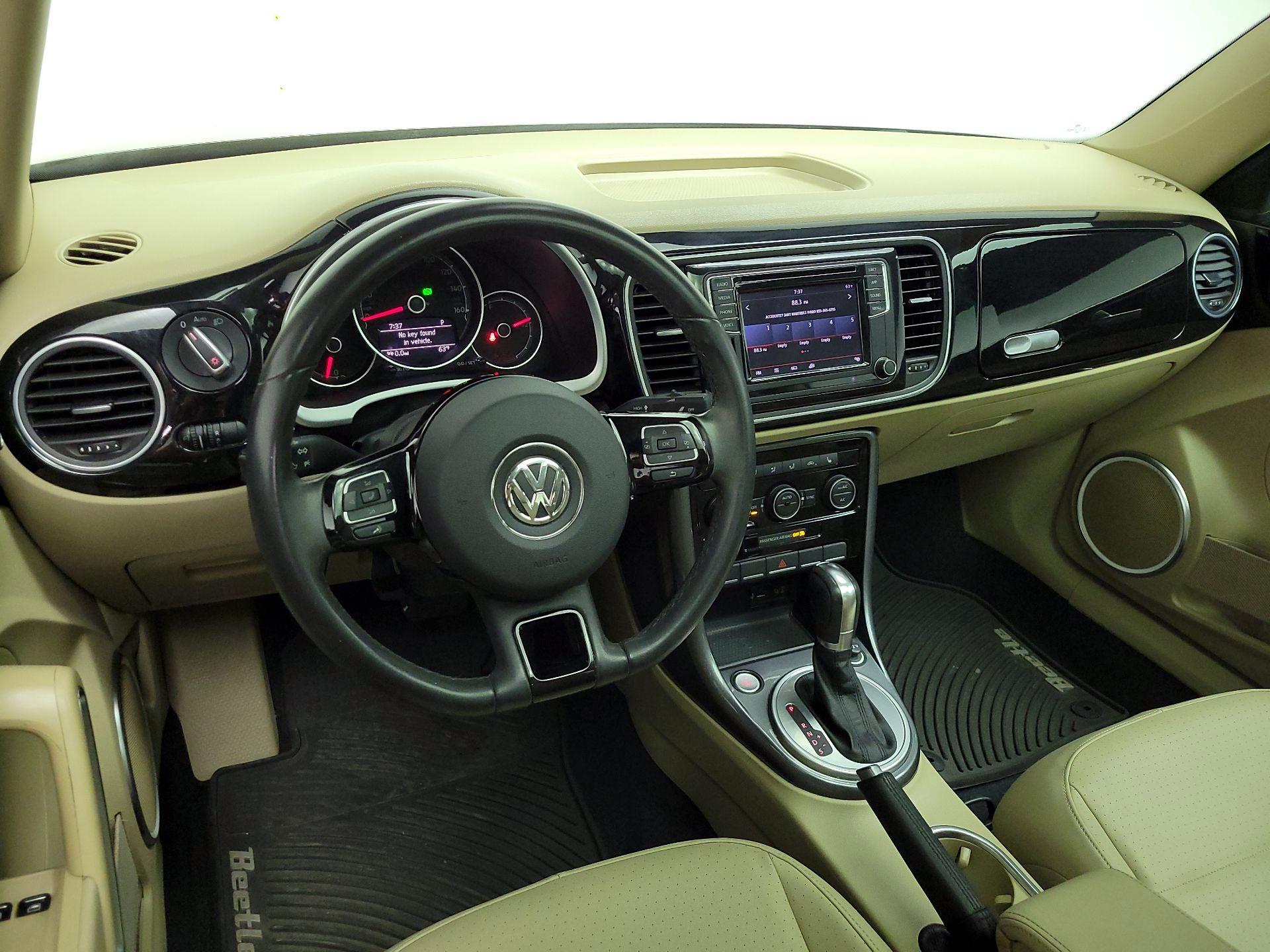 Thumbnail: 2018 Volkswagen Beetle - 9