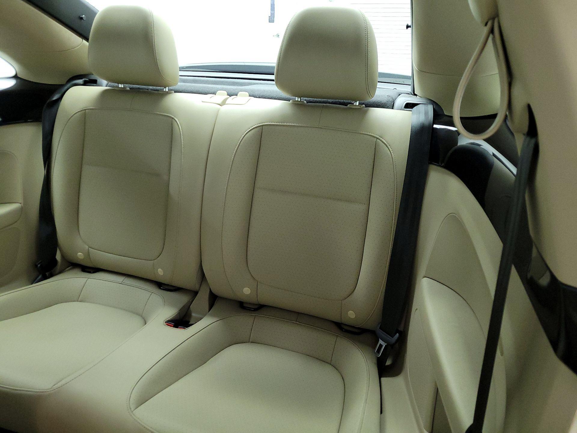 Thumbnail: 2018 Volkswagen Beetle - 20