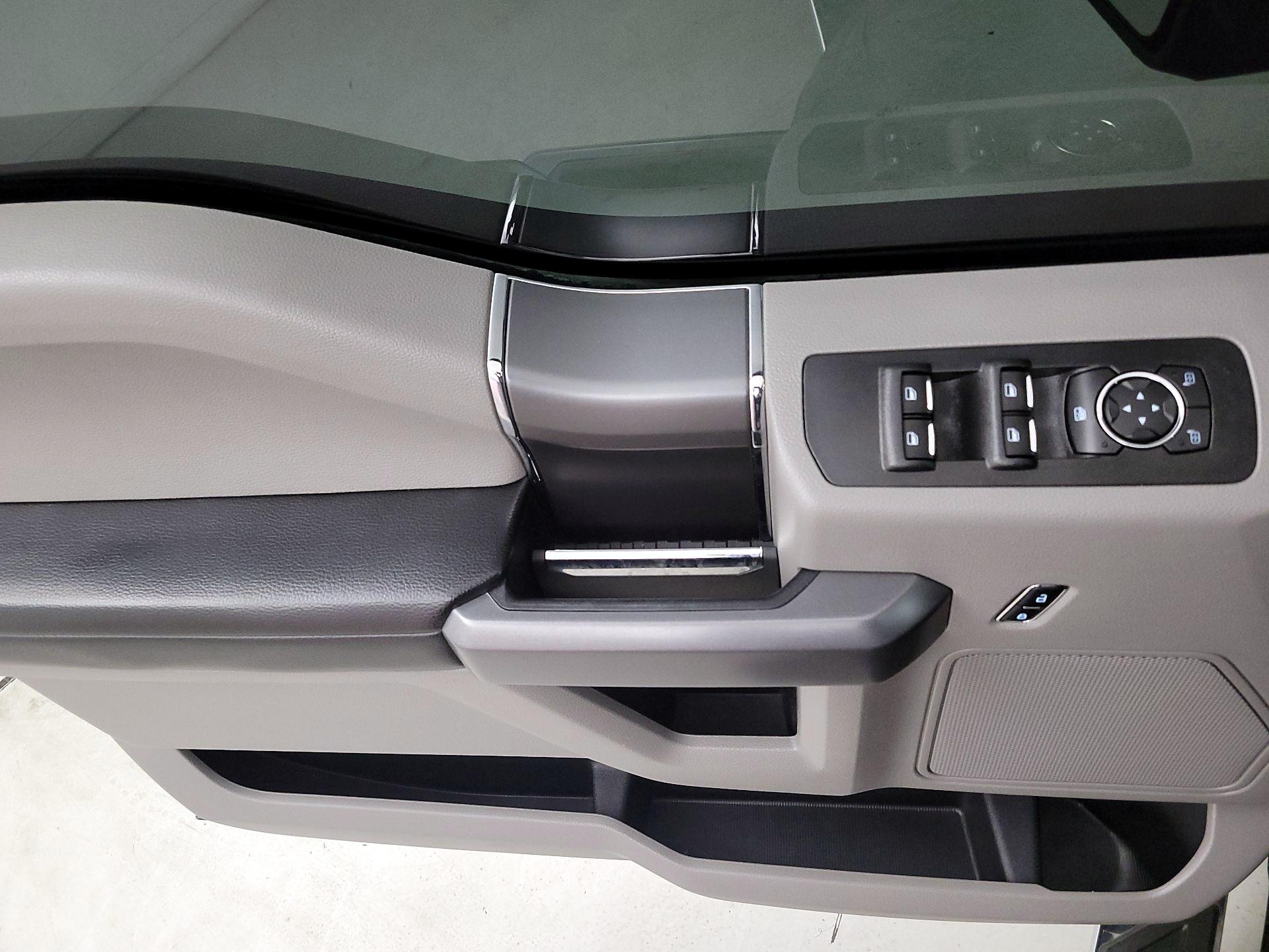 Thumbnail: 2018 Ford F-150 - 12