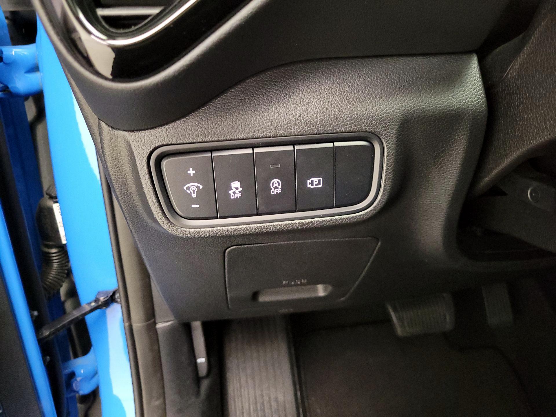 Thumbnail: 2023 Kia Soul - 13