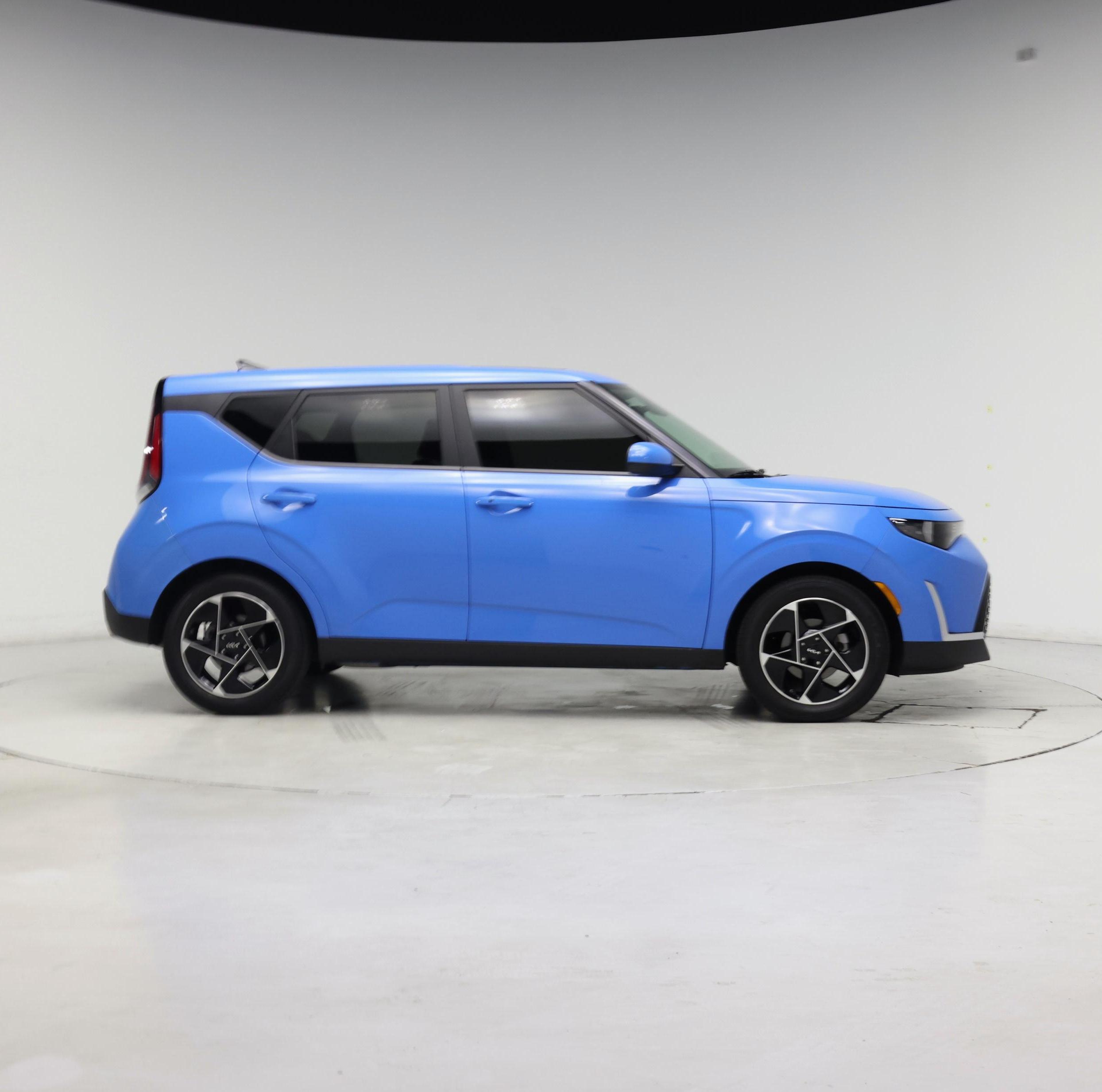 Thumbnail: 2023 Kia Soul - 7