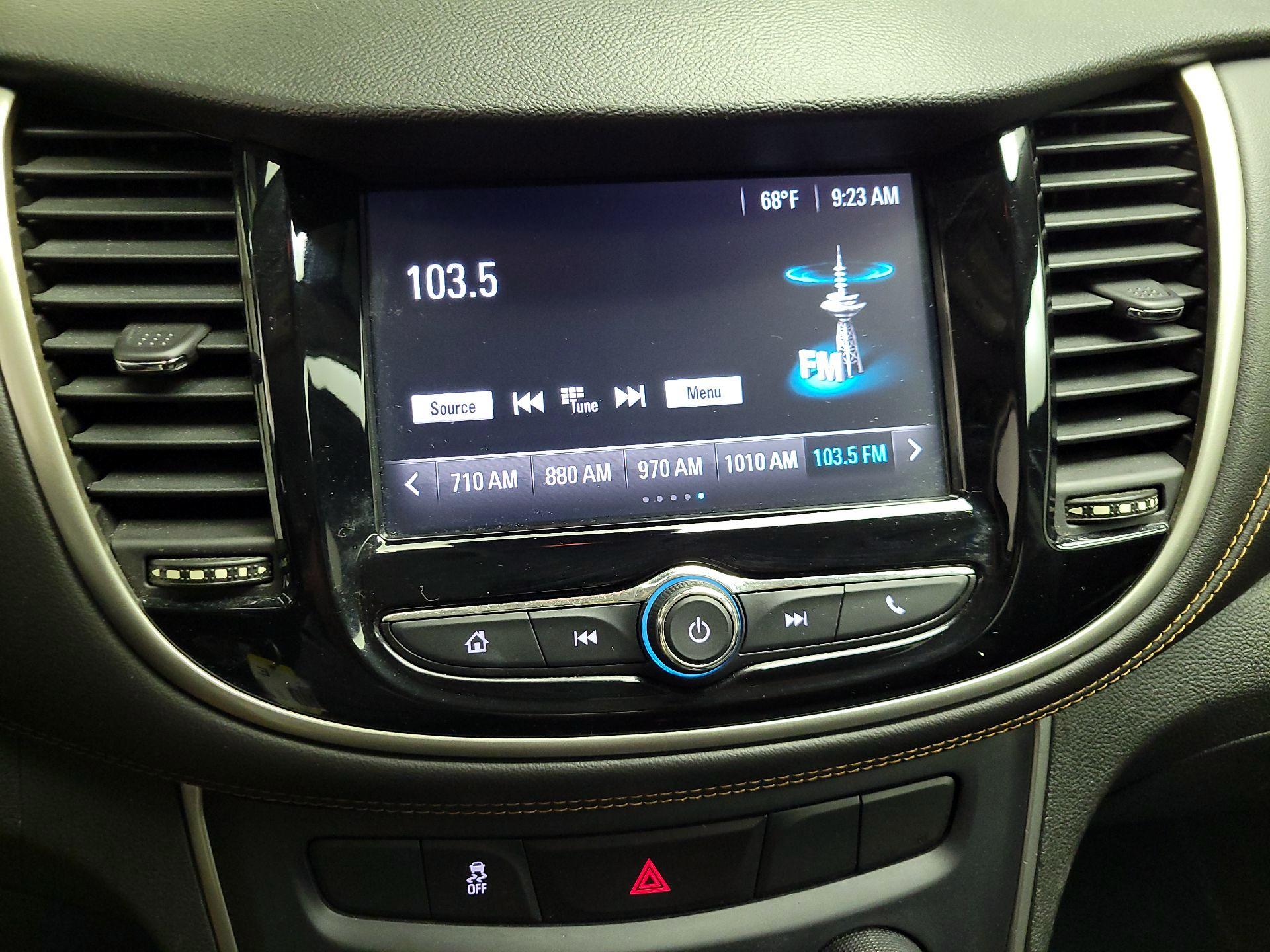 Thumbnail: 2017 Chevrolet Trax - 15