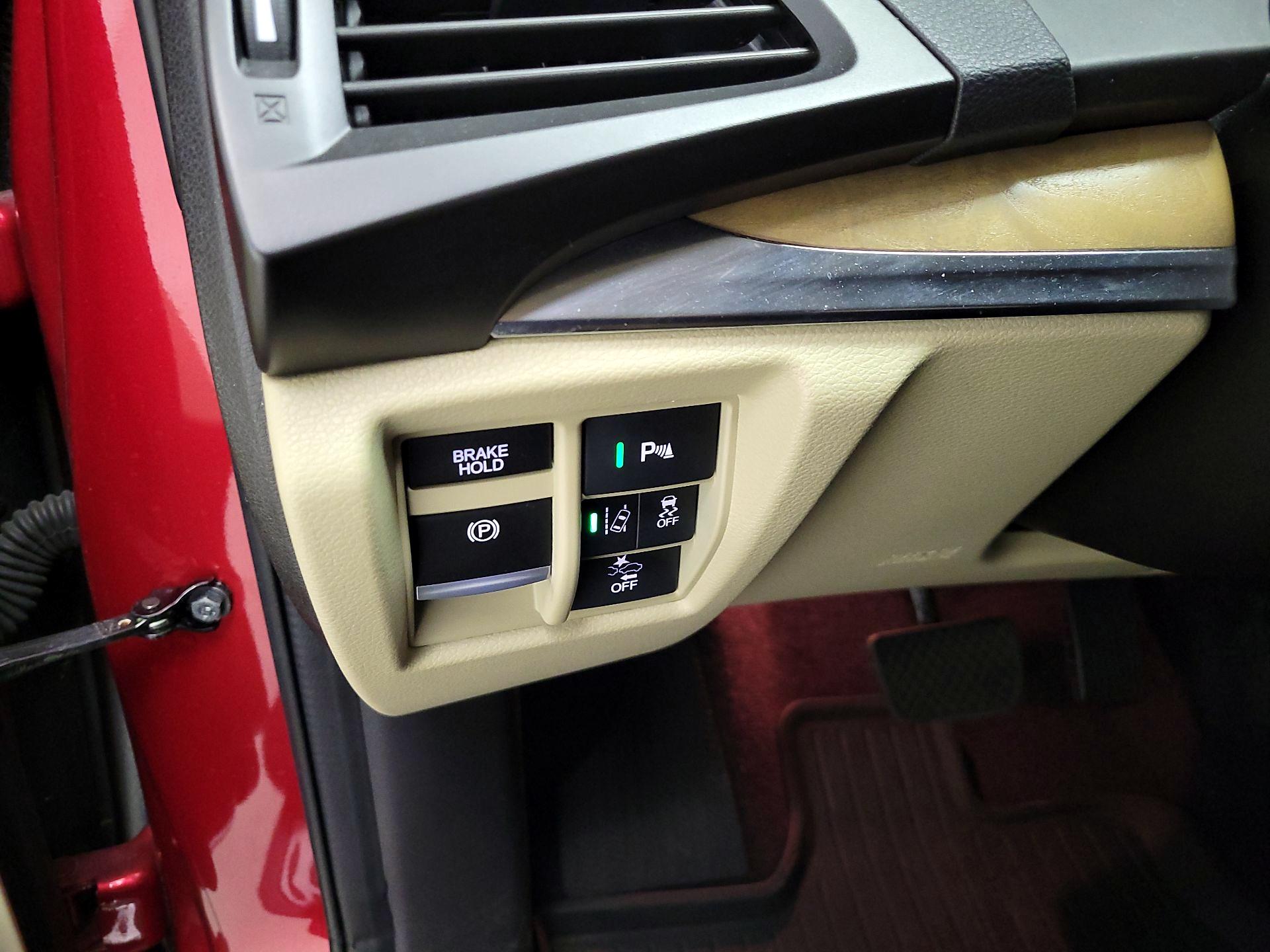 Thumbnail: 2019 Acura MDX - 13