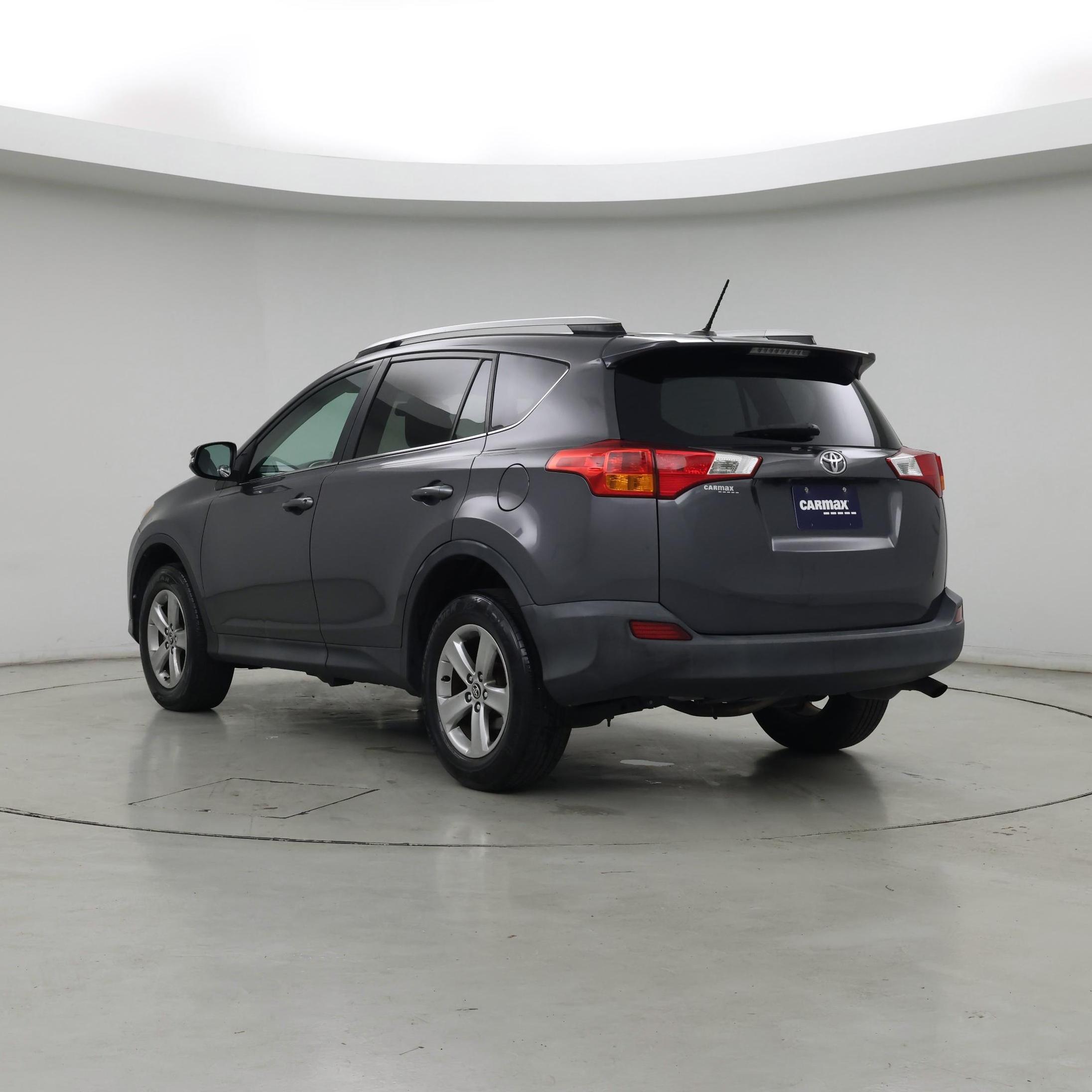 Thumbnail: 2015 Toyota RAV4 - 2