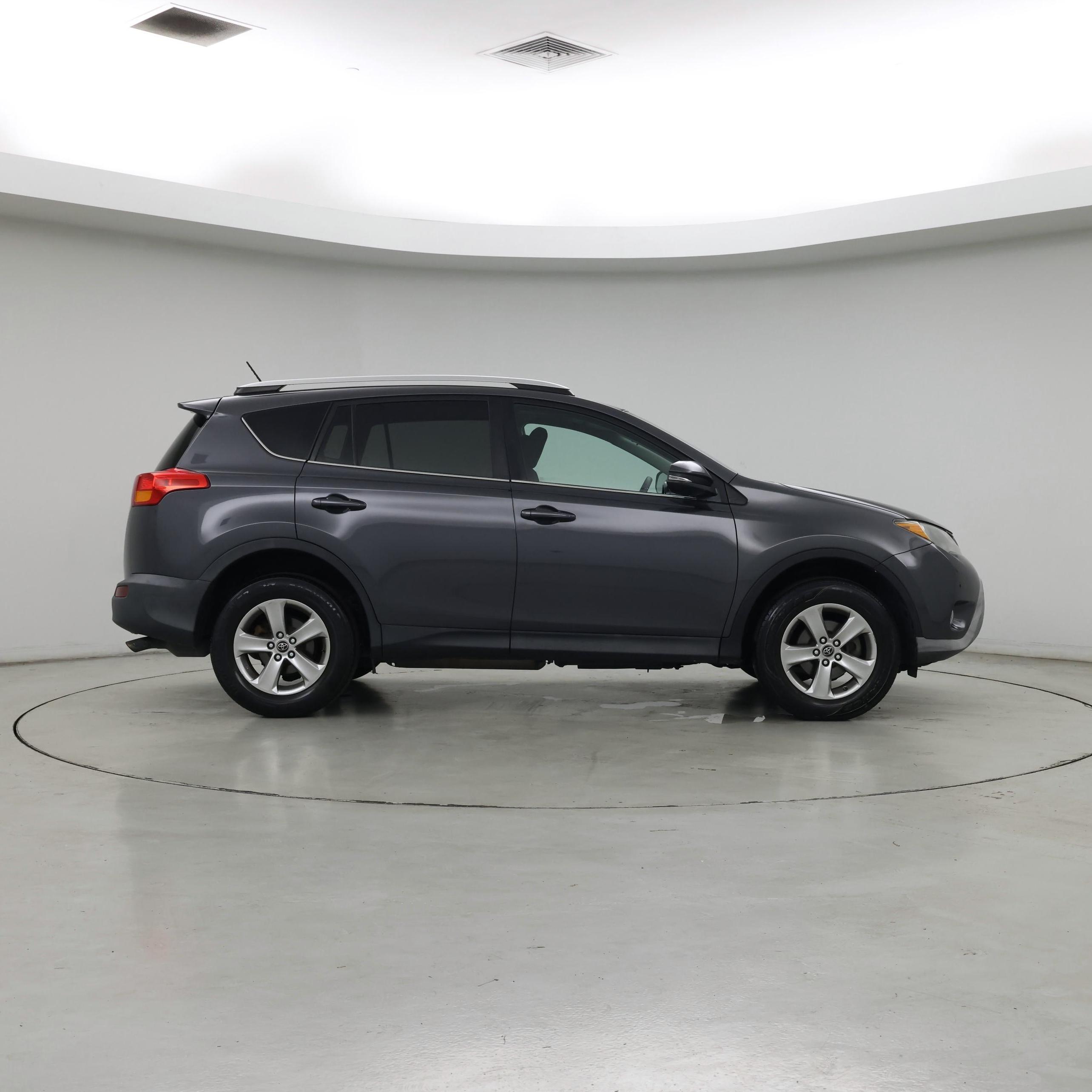 Thumbnail: 2015 Toyota RAV4 - 7