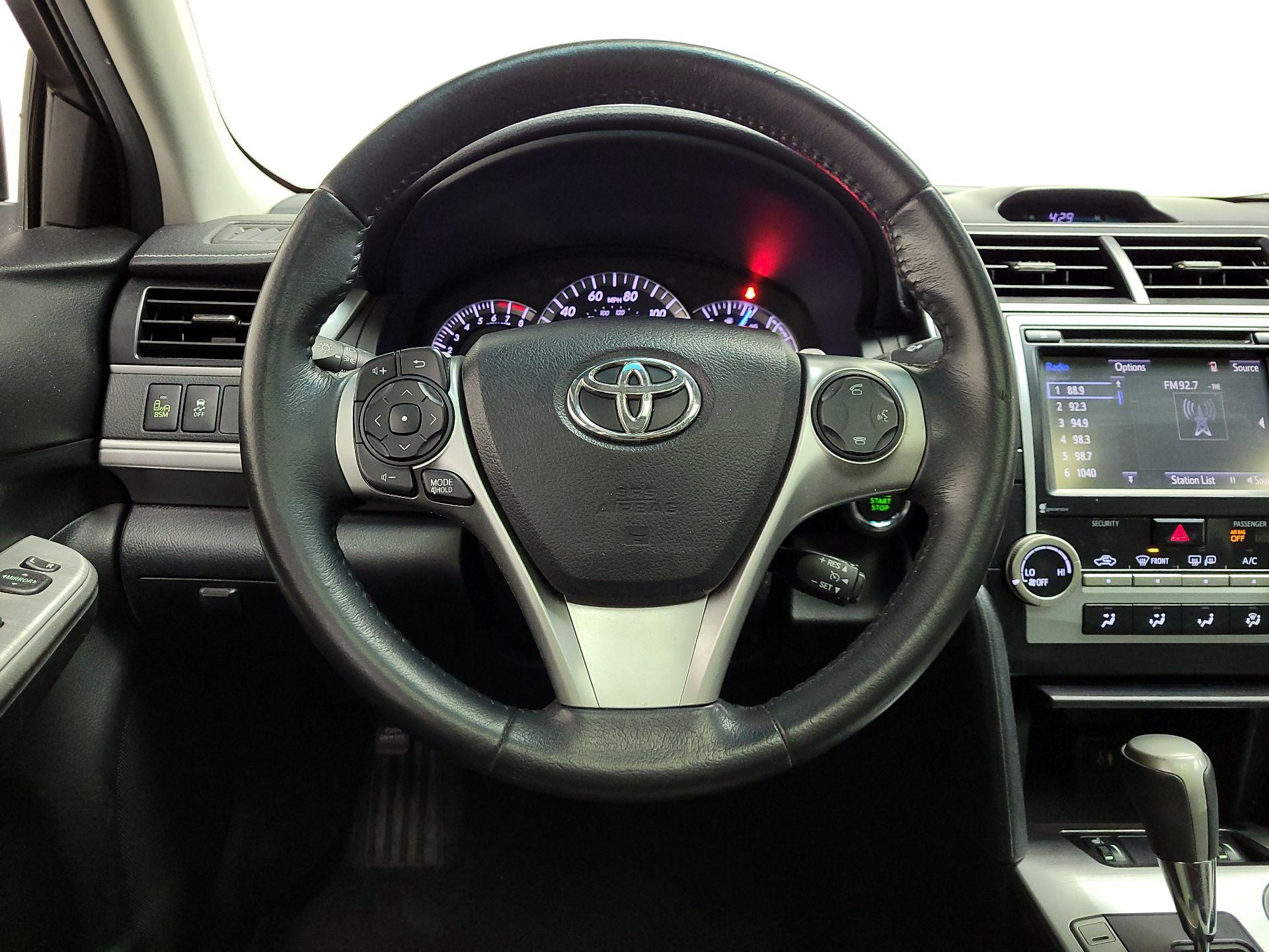 Thumbnail: 2014 Toyota Camry - 10