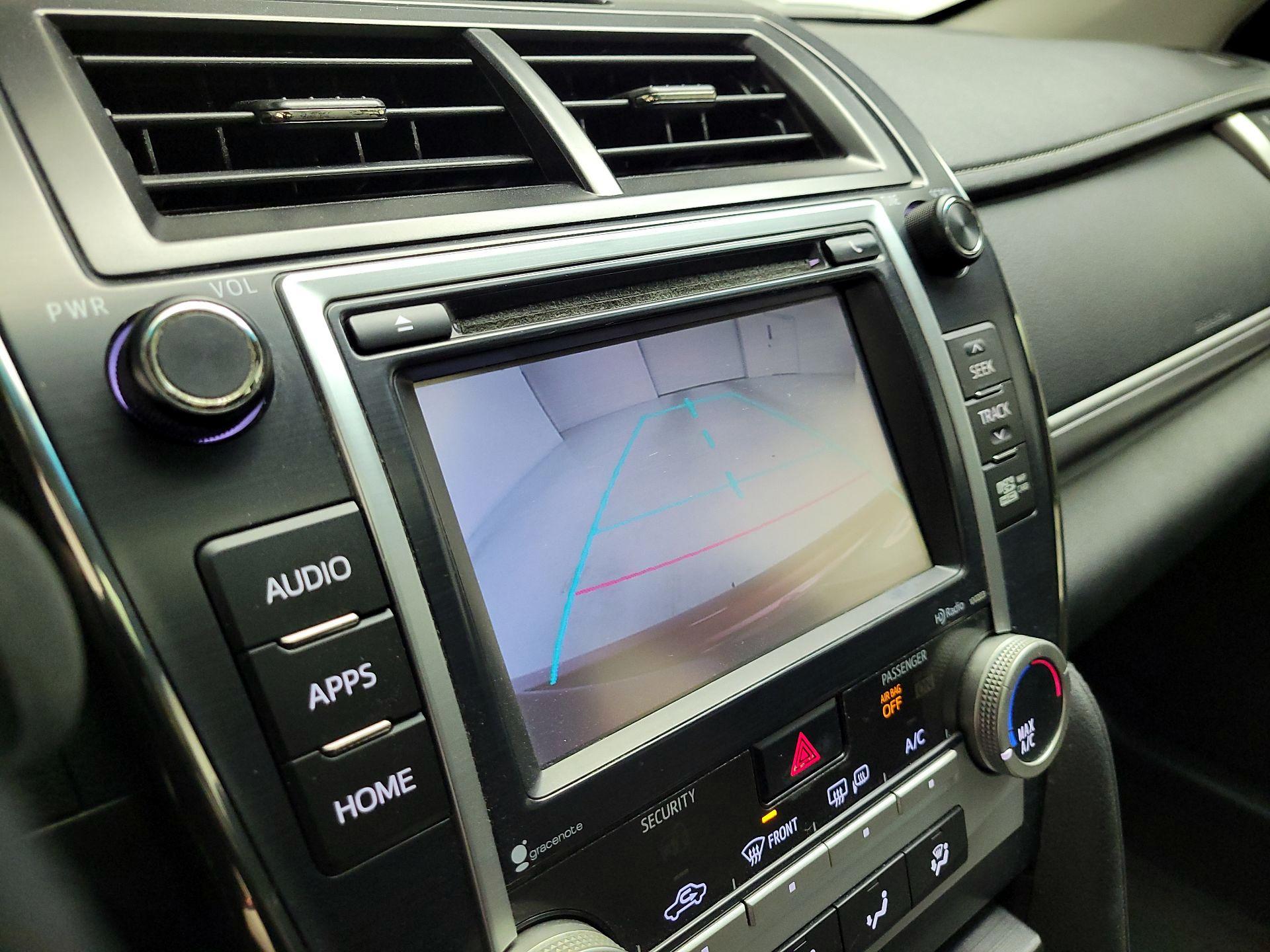 Thumbnail: 2014 Toyota Camry - 14