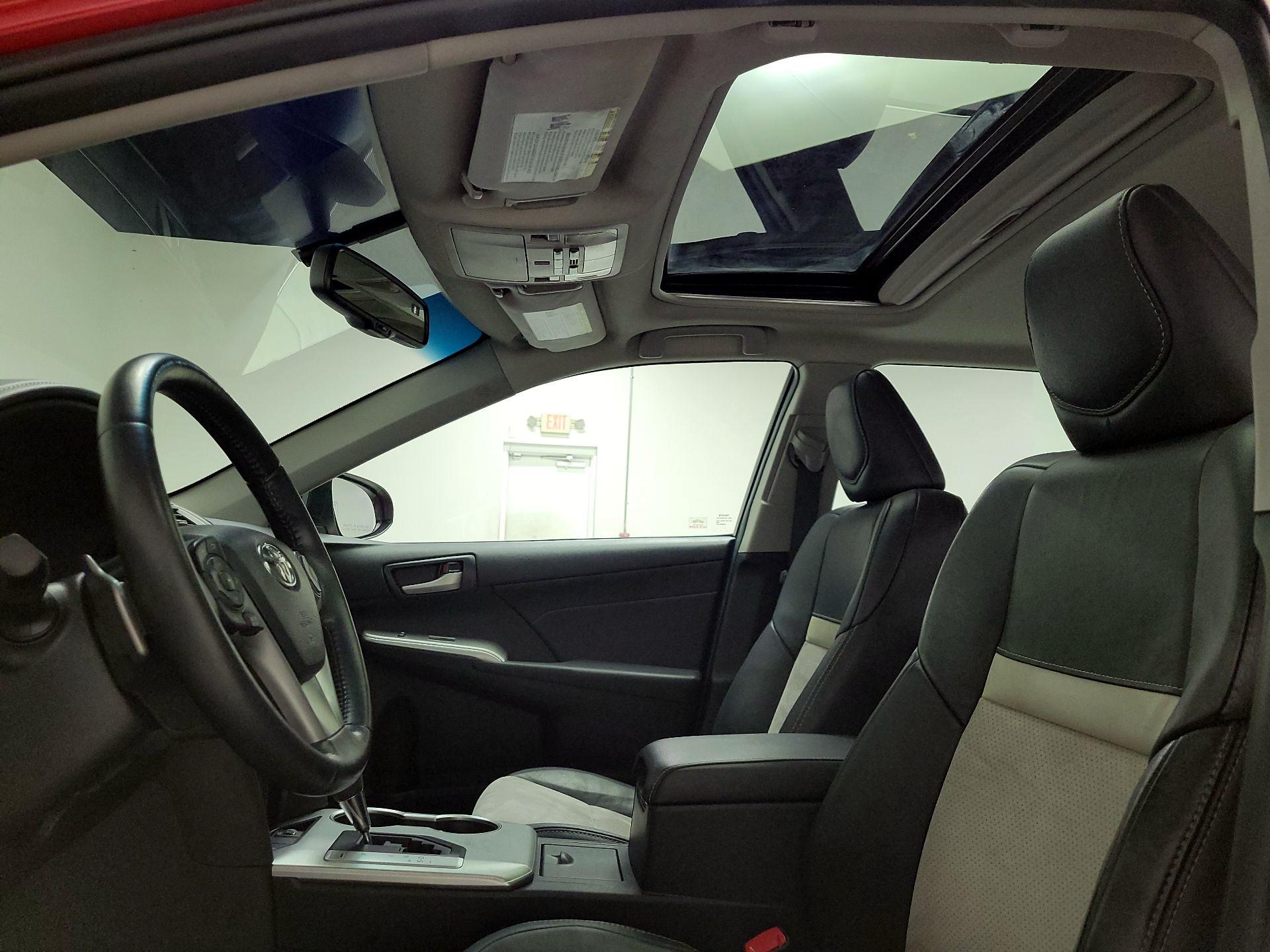 Thumbnail: 2014 Toyota Camry - 19