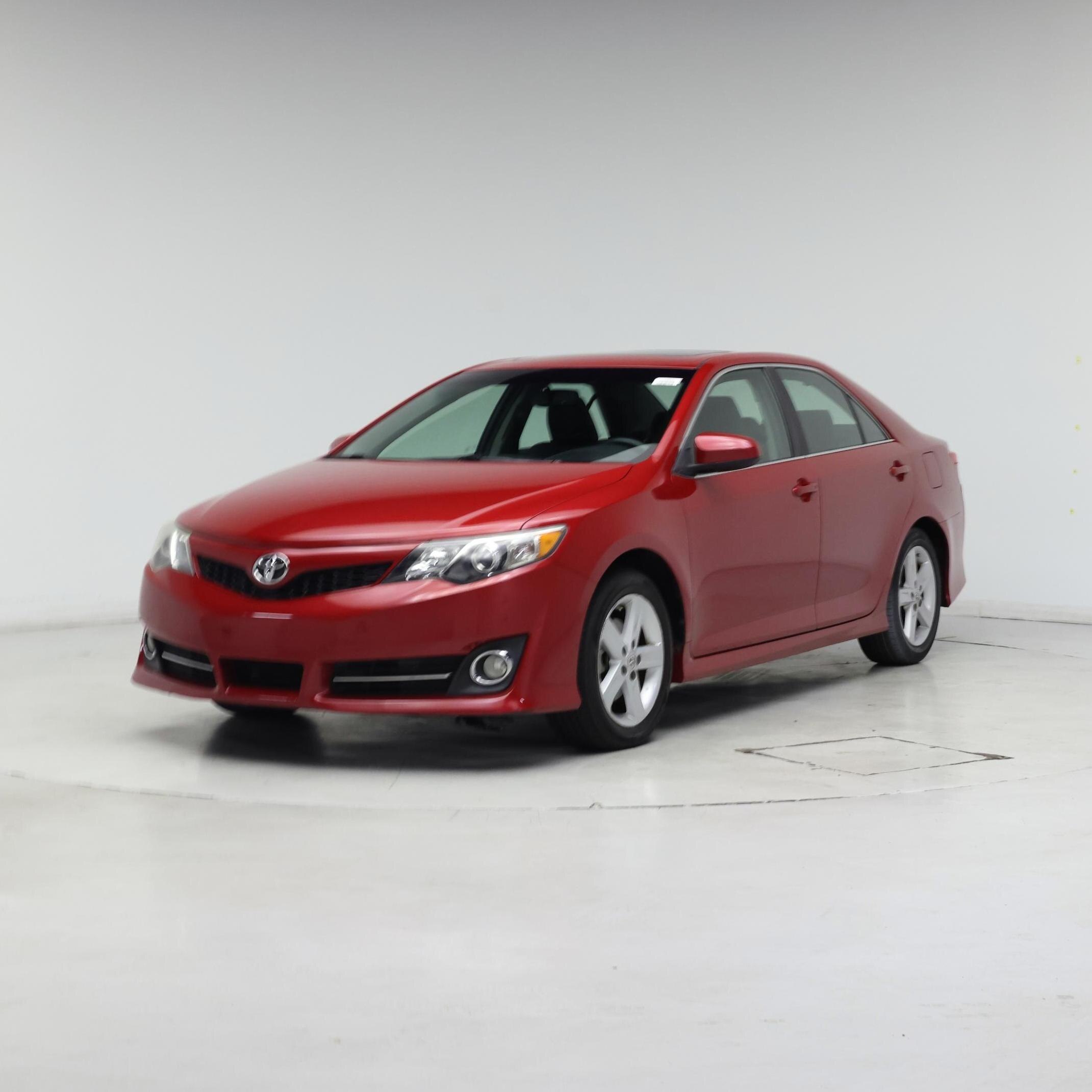 Thumbnail: 2014 Toyota Camry - 4