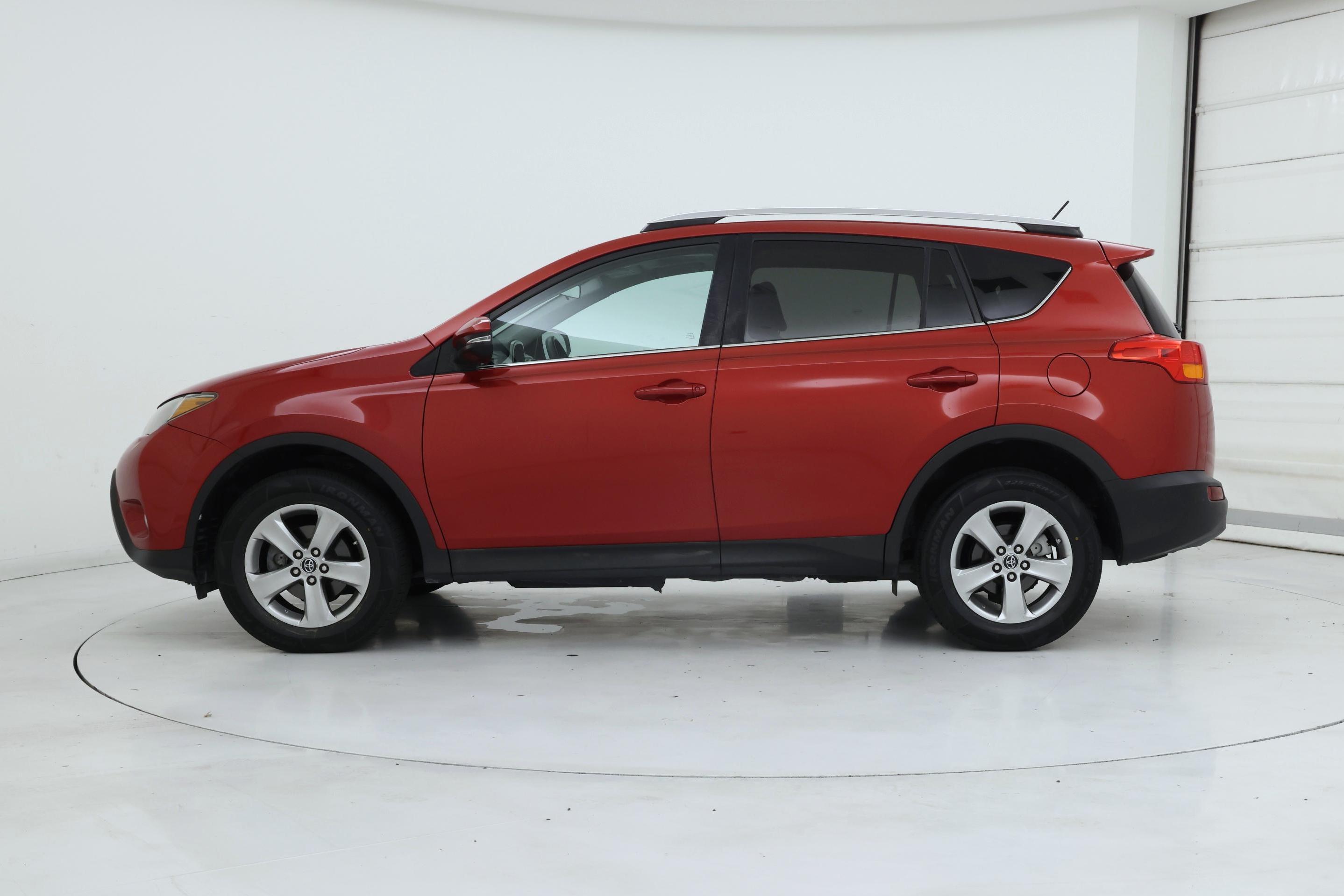 Thumbnail: 2015 Toyota RAV4 - 3